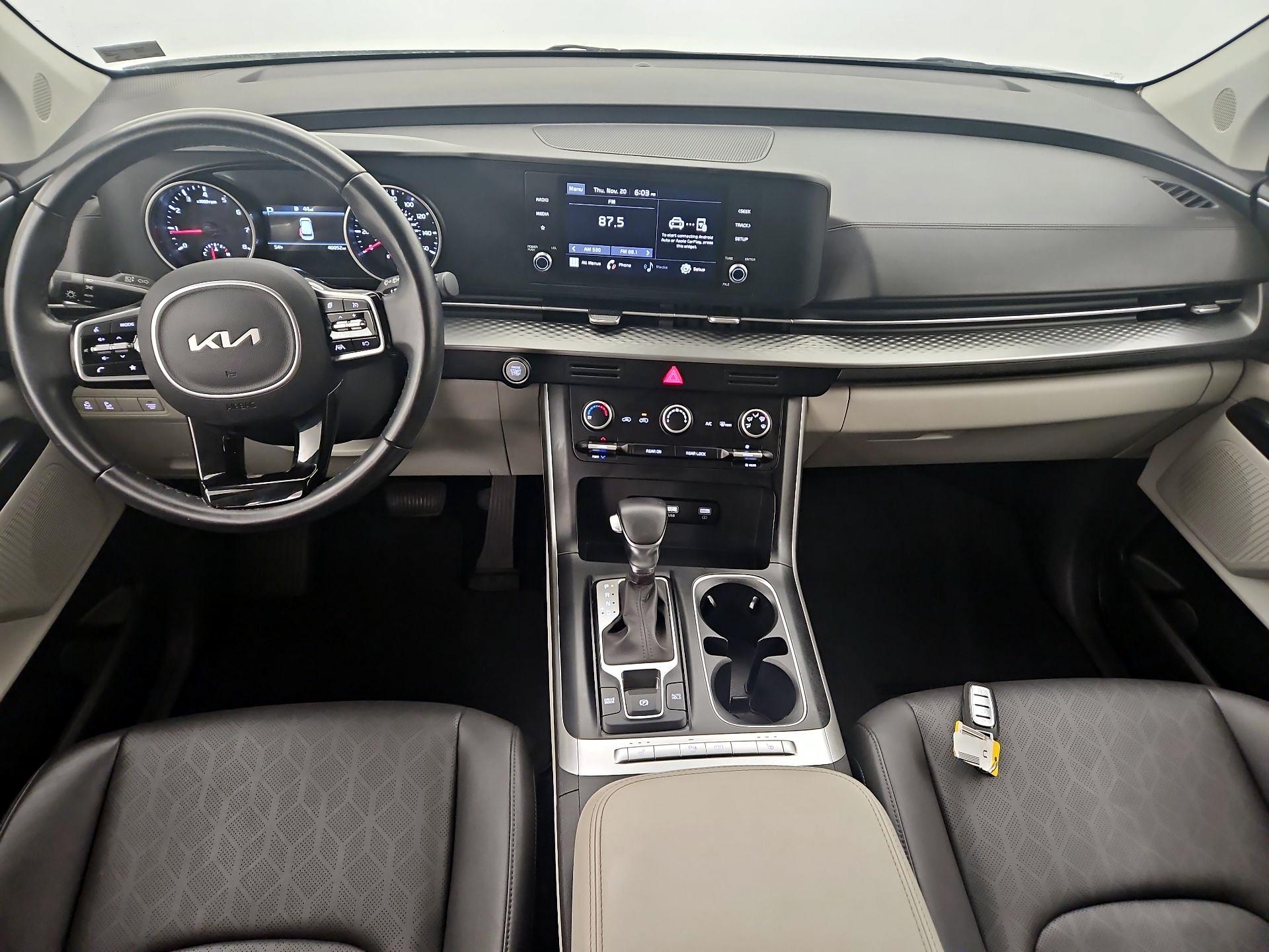 Thumbnail: 2022 Kia Carnival - 9