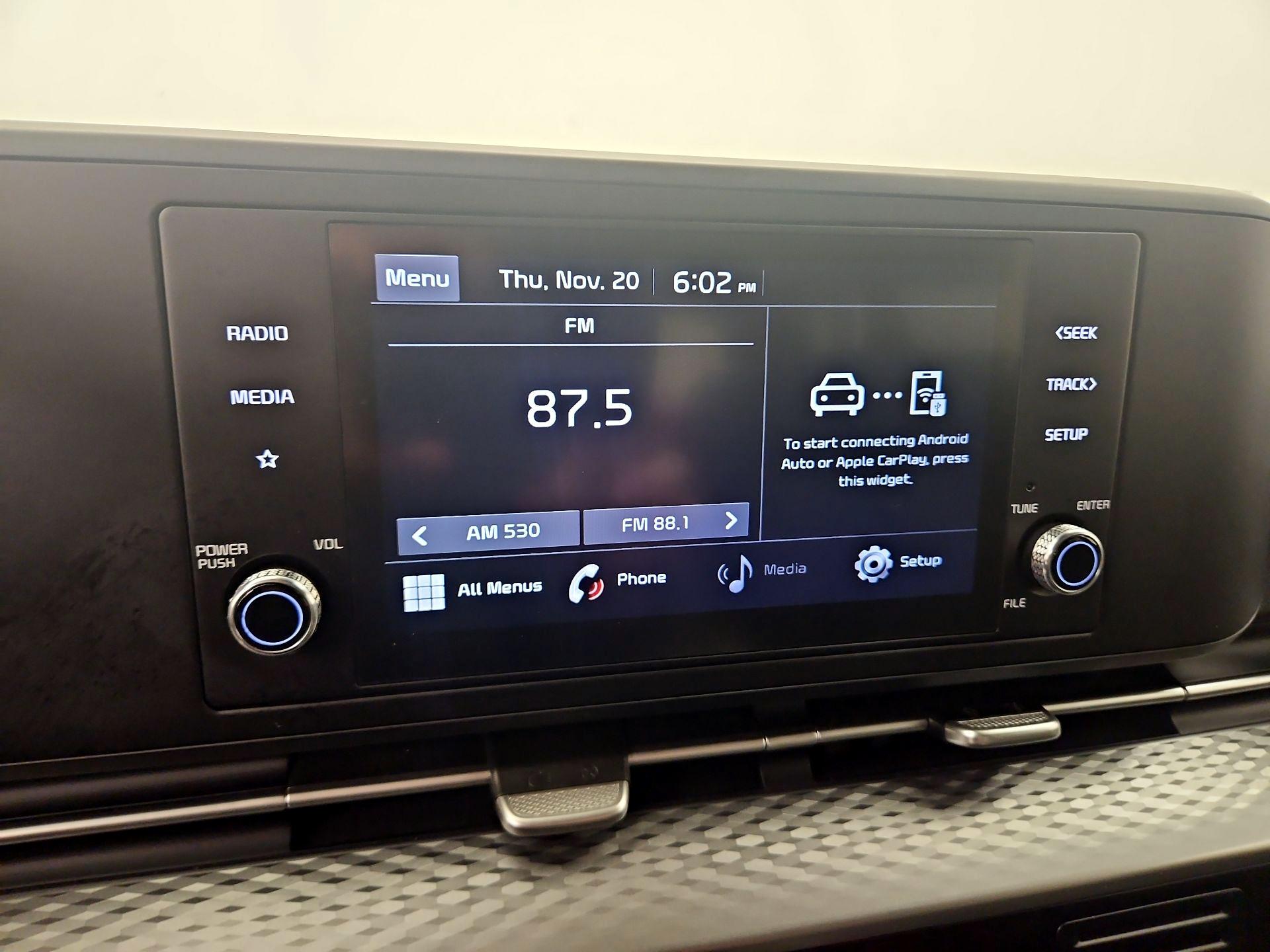 Thumbnail: 2022 Kia Carnival - 15