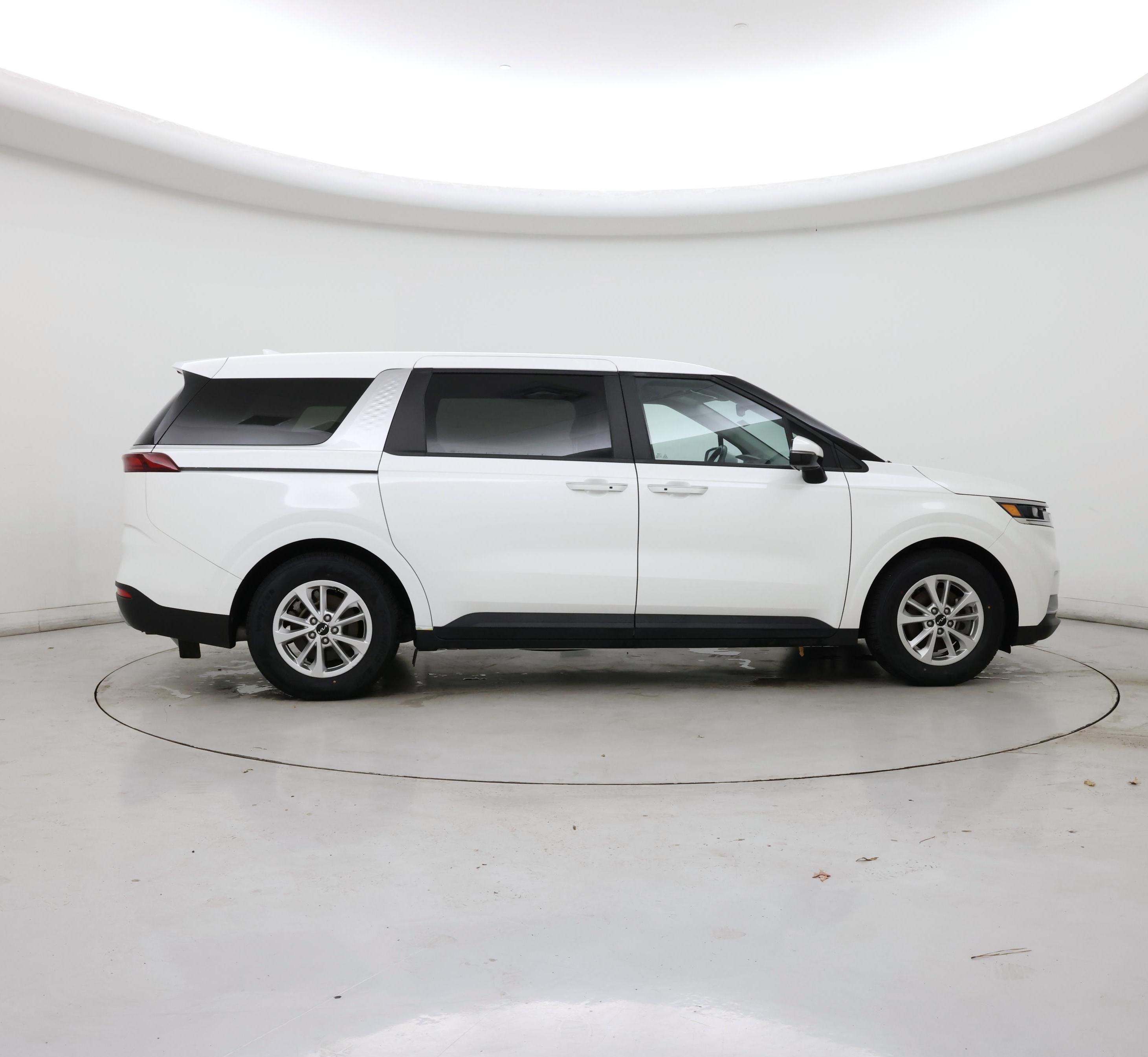 Thumbnail: 2022 Kia Carnival - 7