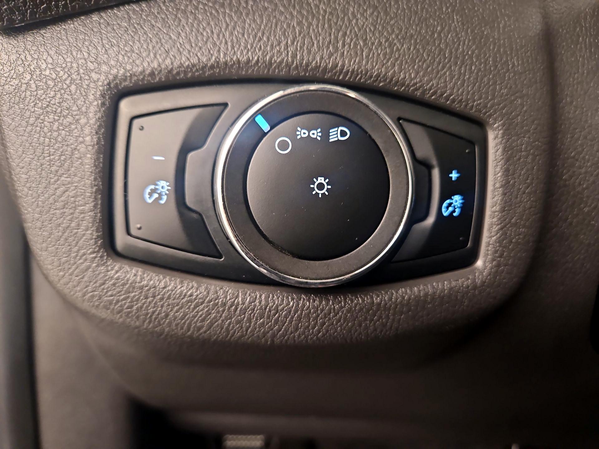 Thumbnail: 2018 Ford Transit Series - 13