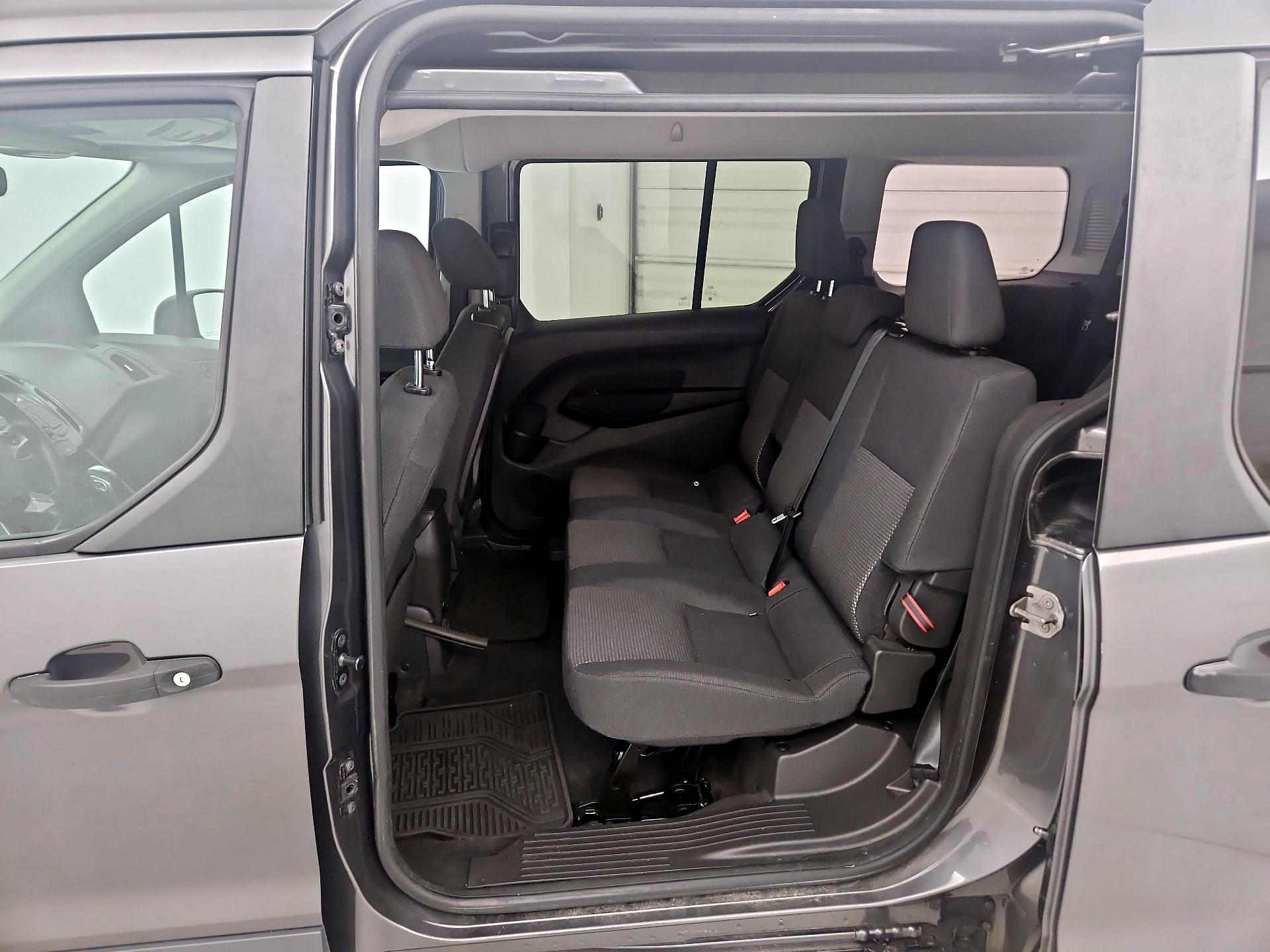 Thumbnail: 2018 Ford Transit Series - 19