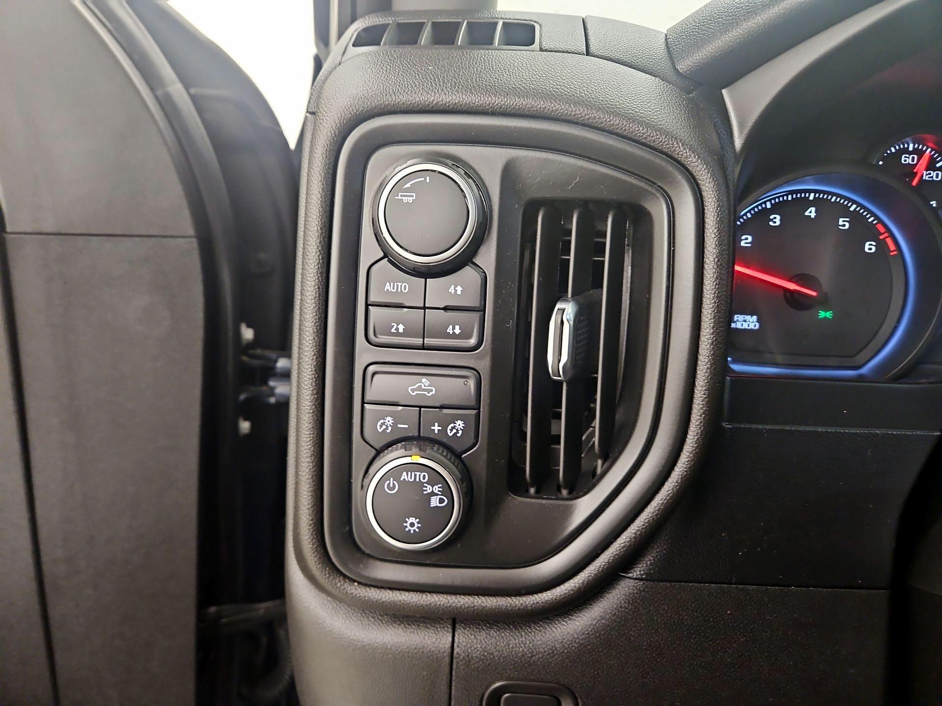 Thumbnail: 2021 Chevrolet Silverado 1500 - 13