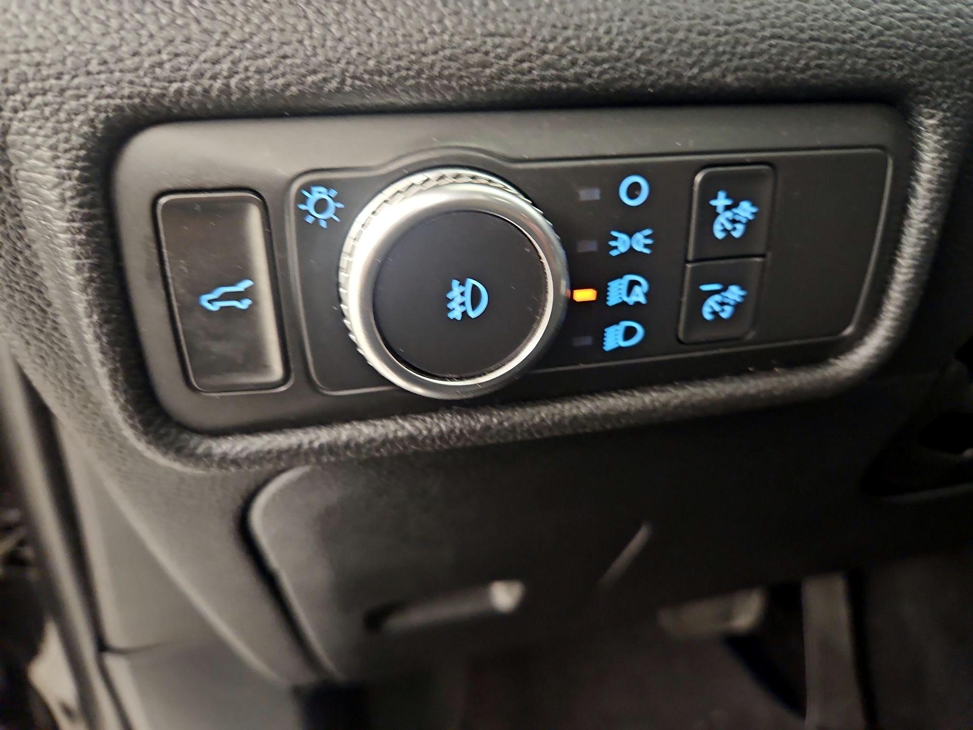 Thumbnail: 2021 Ford Explorer - 13