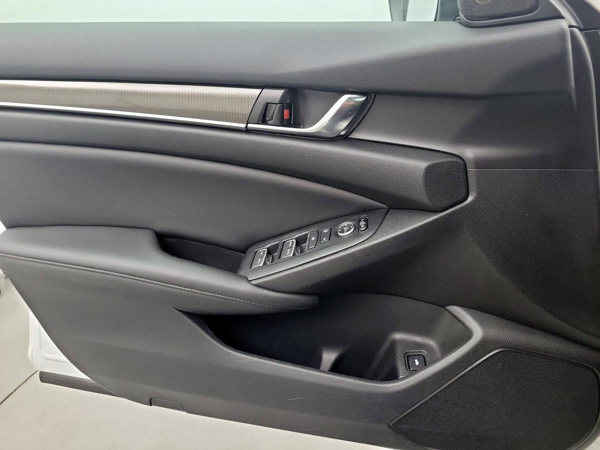 Thumbnail: 2022 Honda Accord - 10