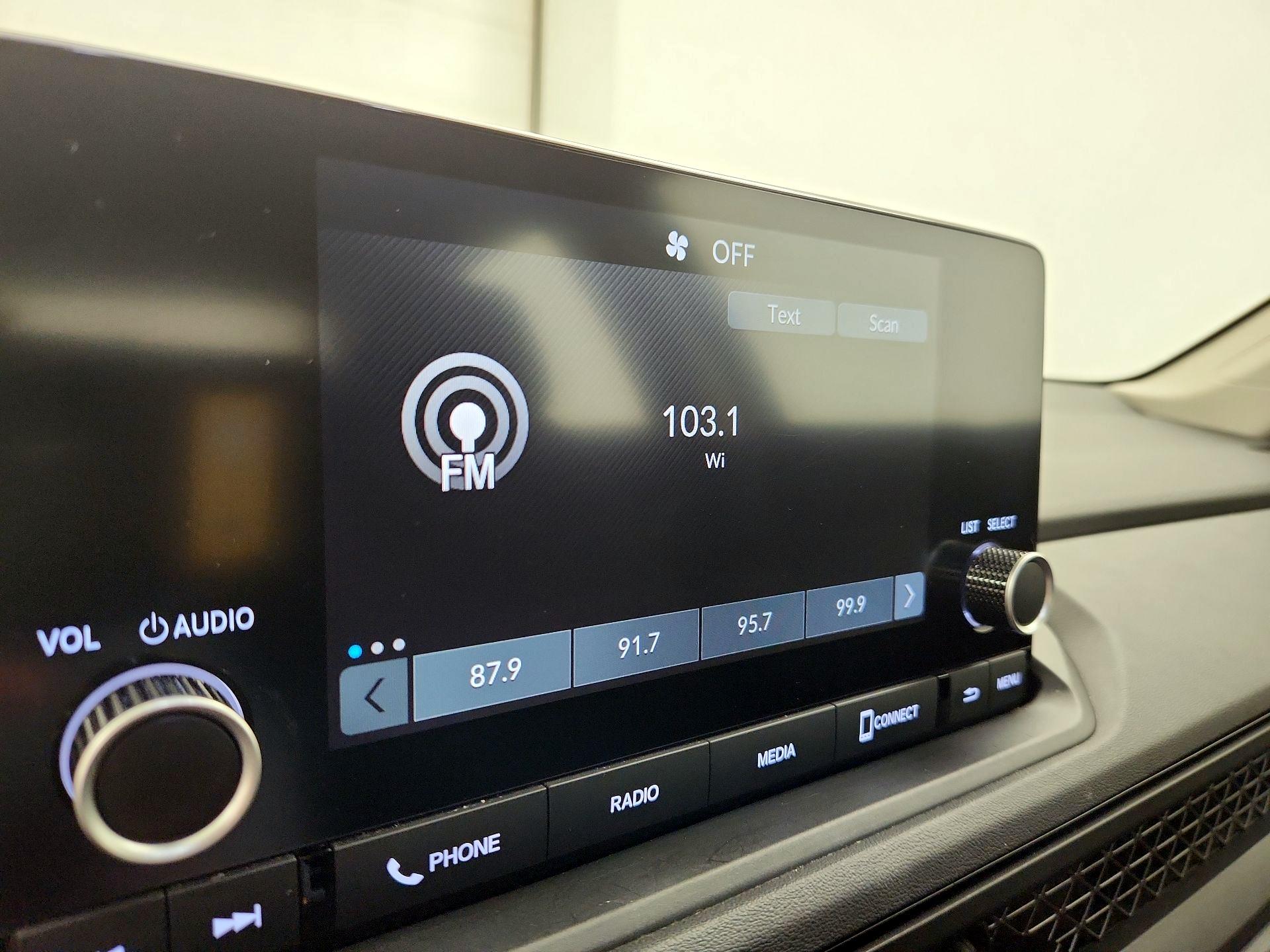 Thumbnail: 2023 Honda Accord - 14