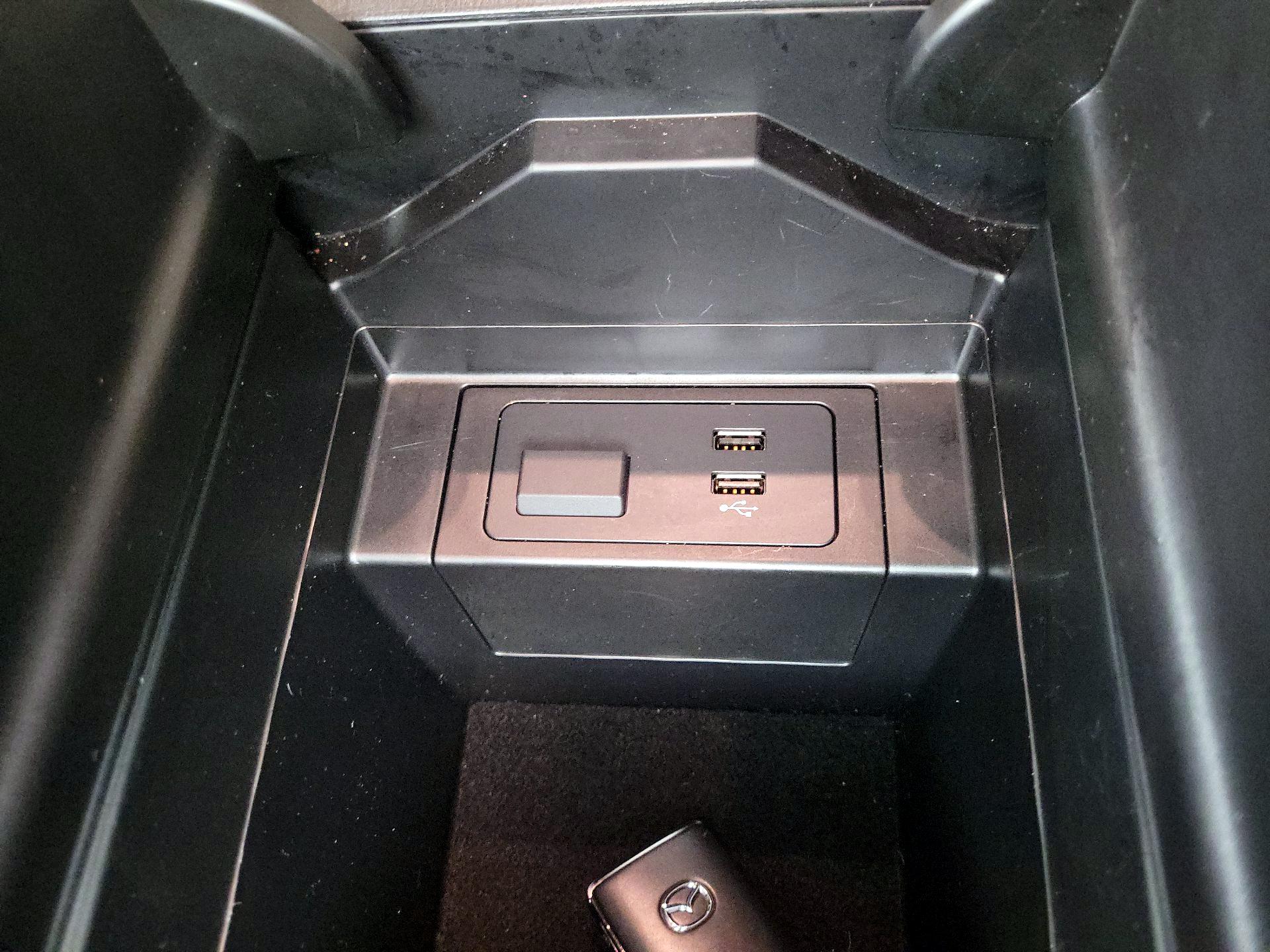 Thumbnail: 2022 Mazda CX-9 - 16