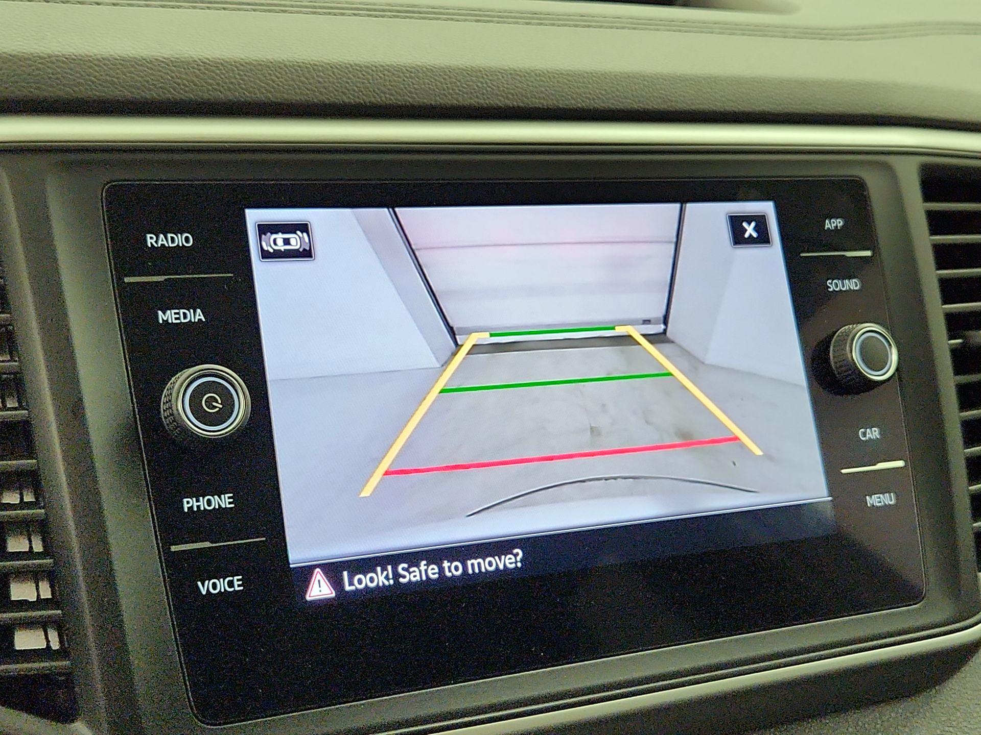 Thumbnail: 2021 Volkswagen Atlas - 14