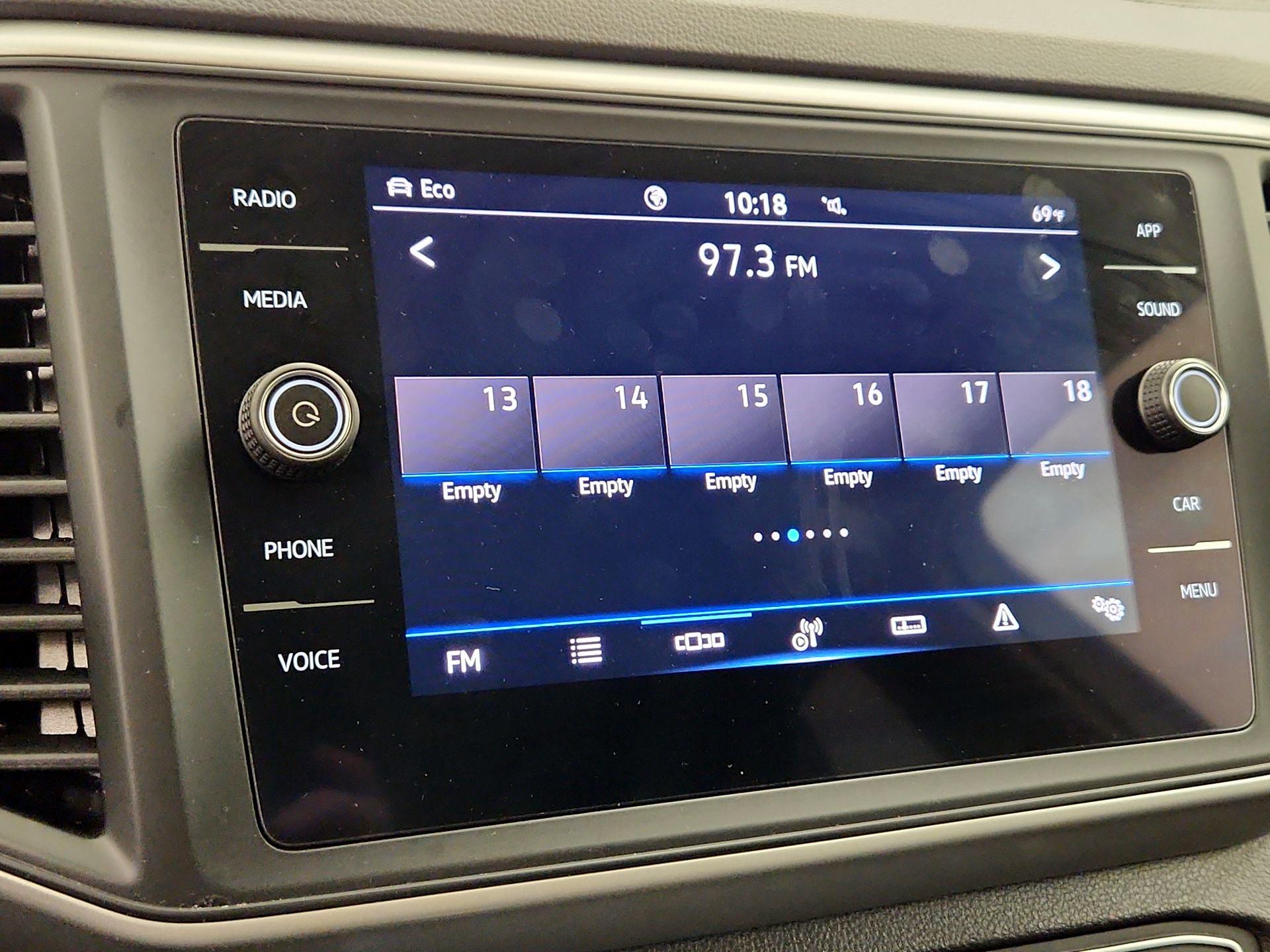 Thumbnail: 2021 Volkswagen Atlas - 15