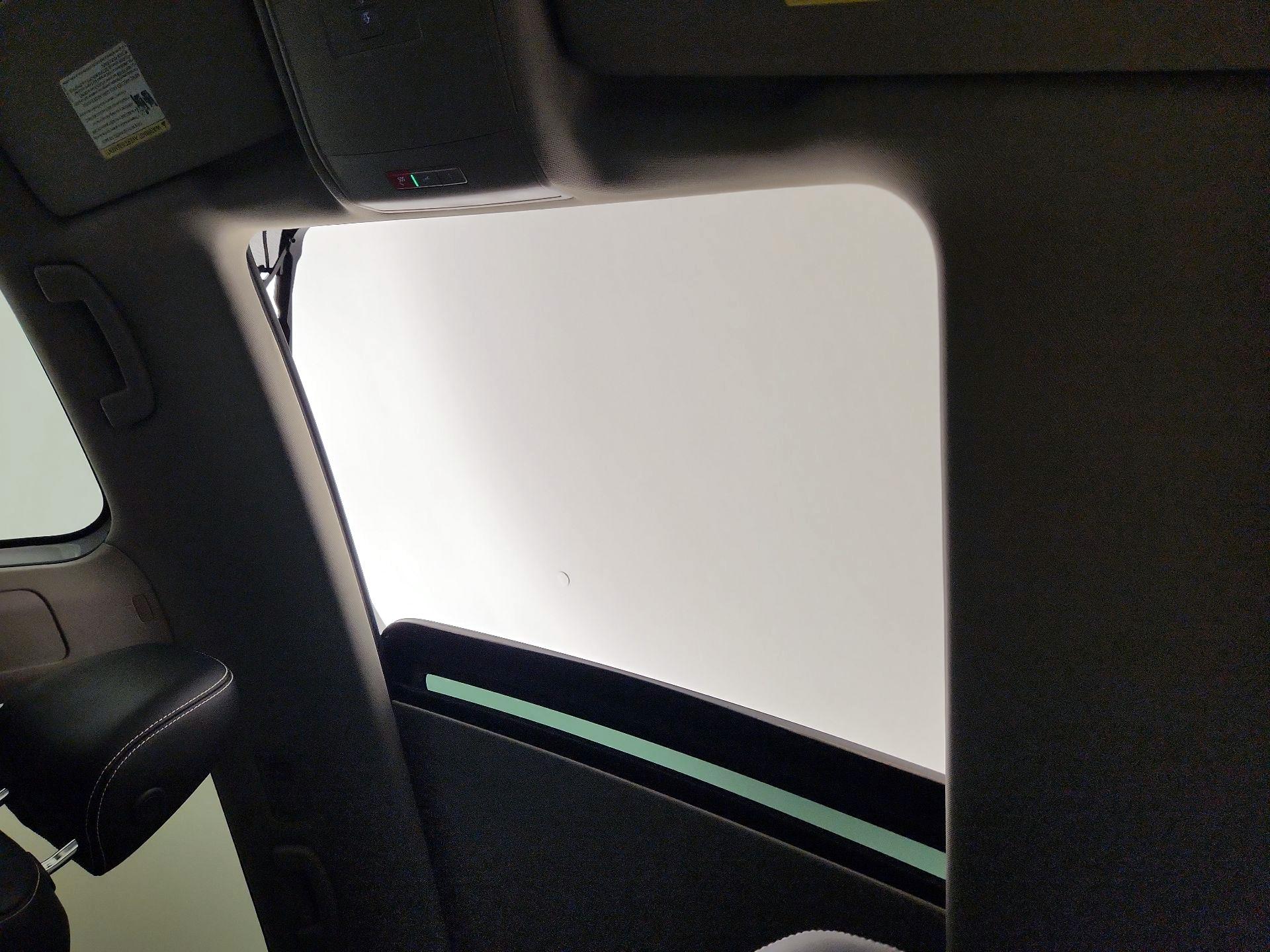 Thumbnail: 2021 Volkswagen Atlas - 19