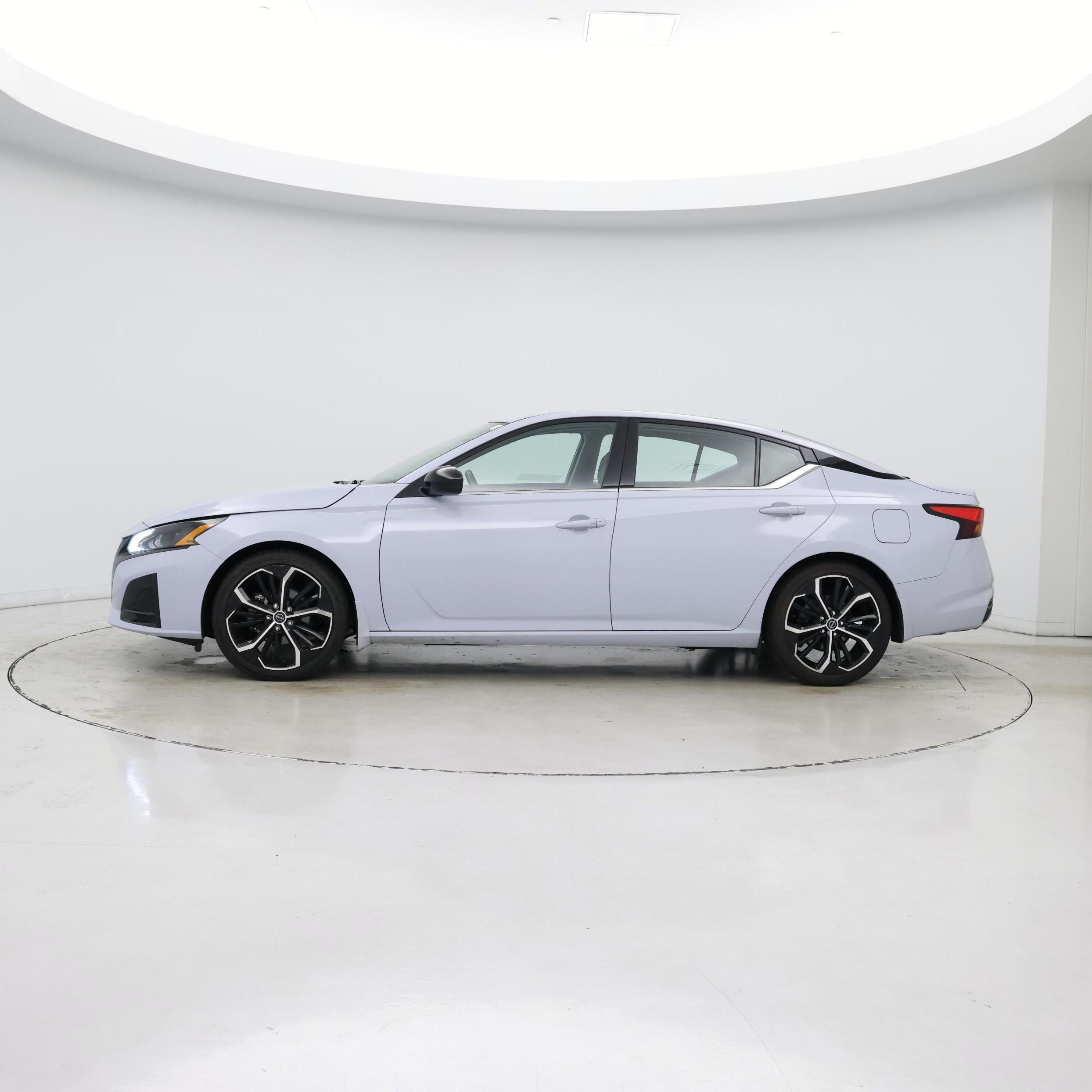 Thumbnail: 2023 Nissan Altima - 3