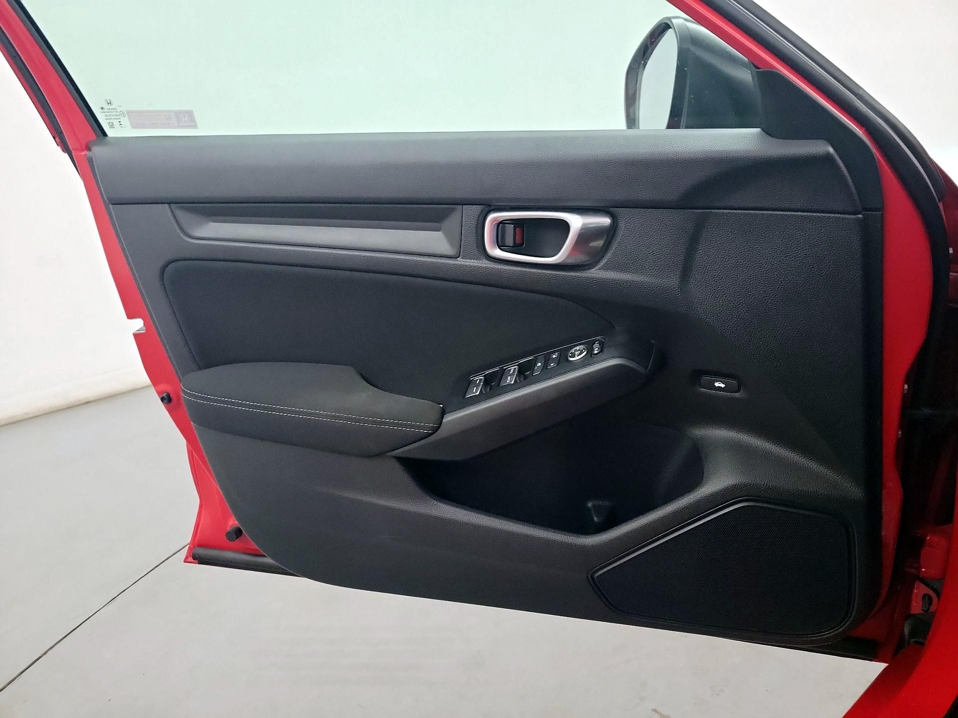 Thumbnail: 2023 Honda Civic - 10