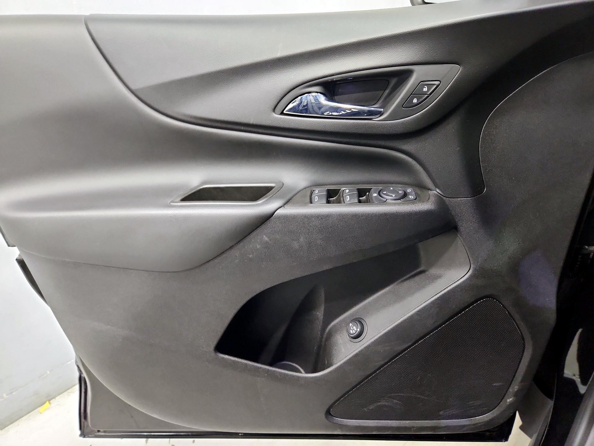 Thumbnail: 2021 Chevrolet Equinox - 12