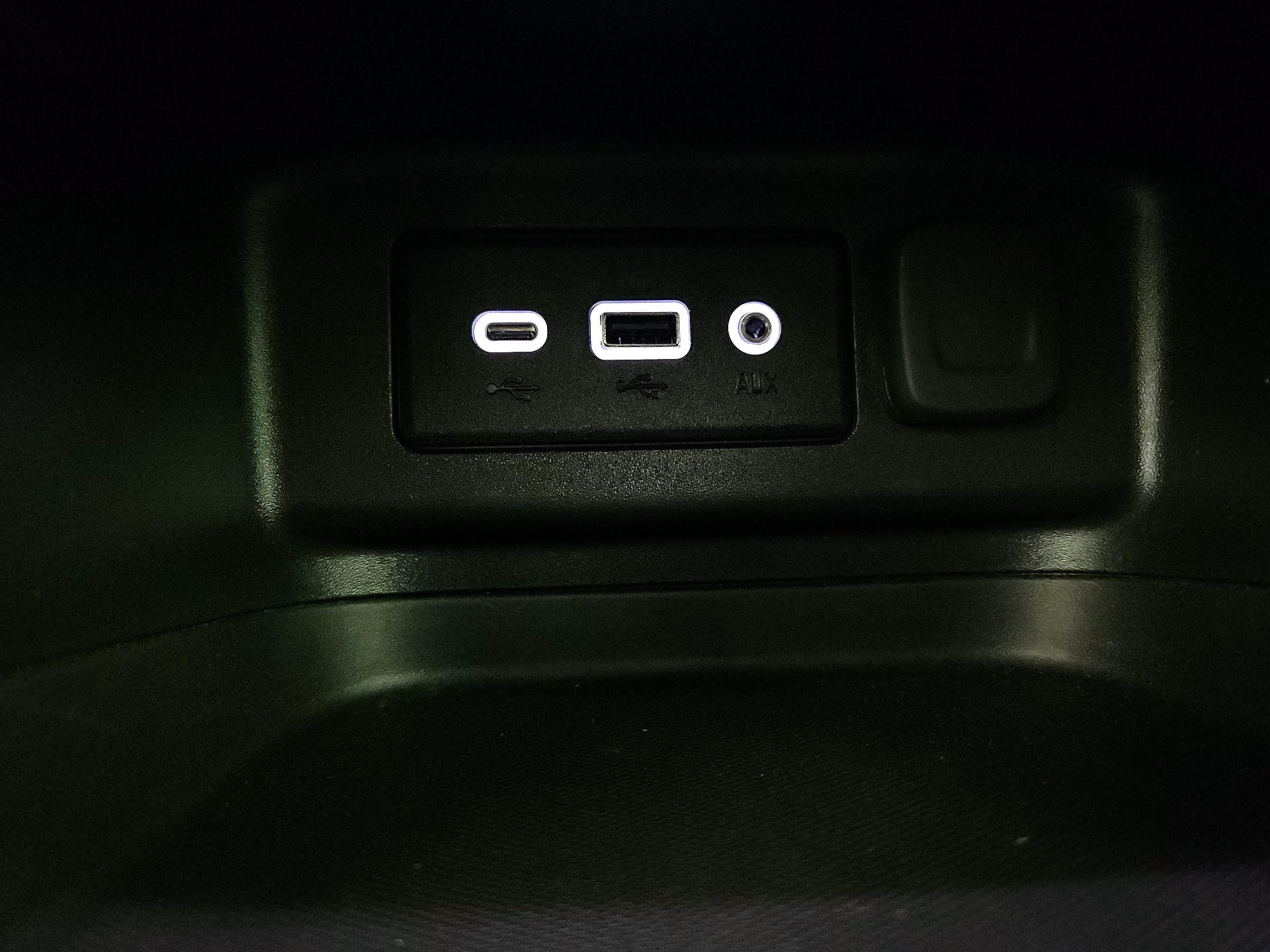 Thumbnail: 2021 Chevrolet Equinox - 18