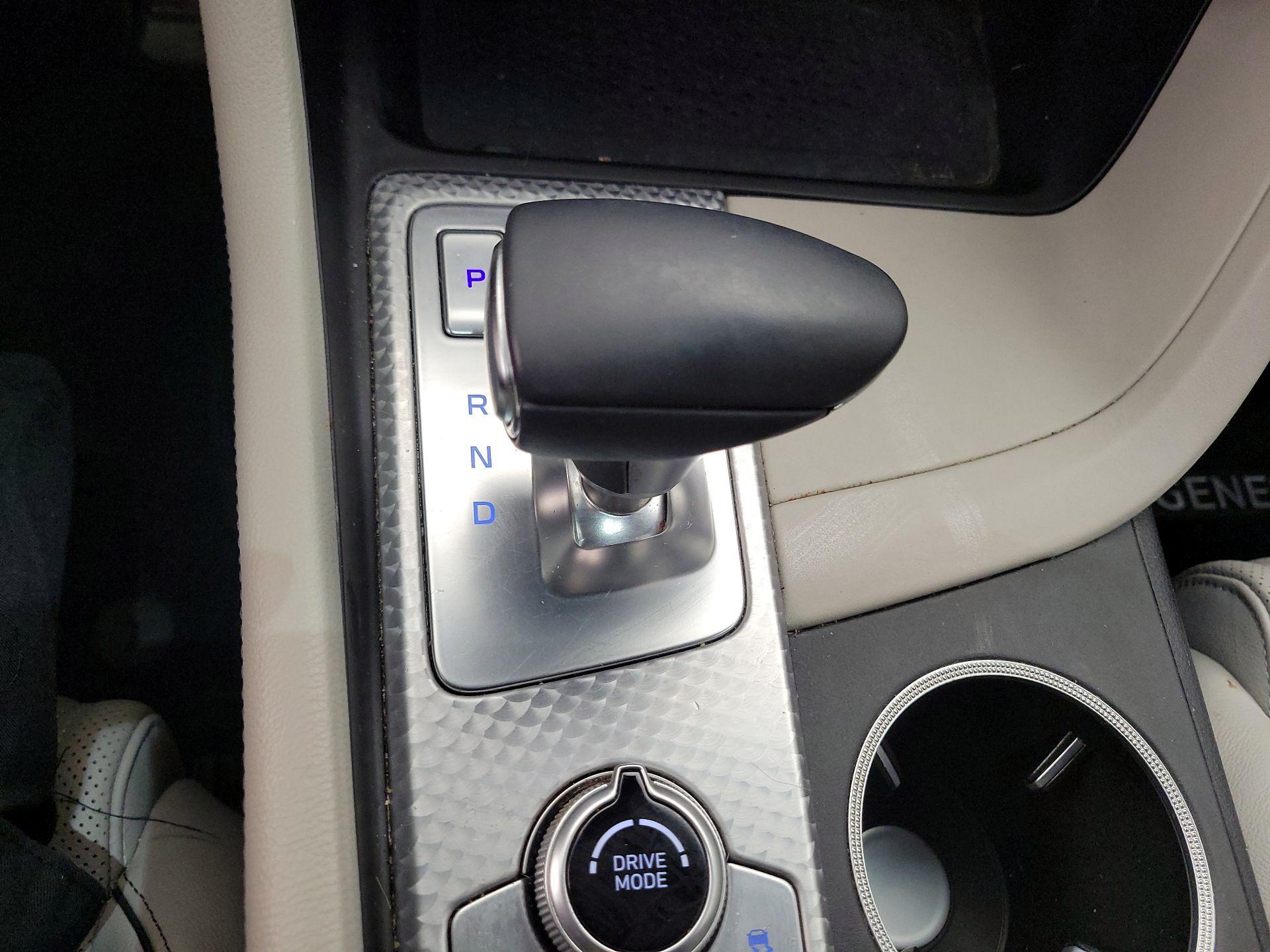 Thumbnail: 2023 Genesis G70 - 18