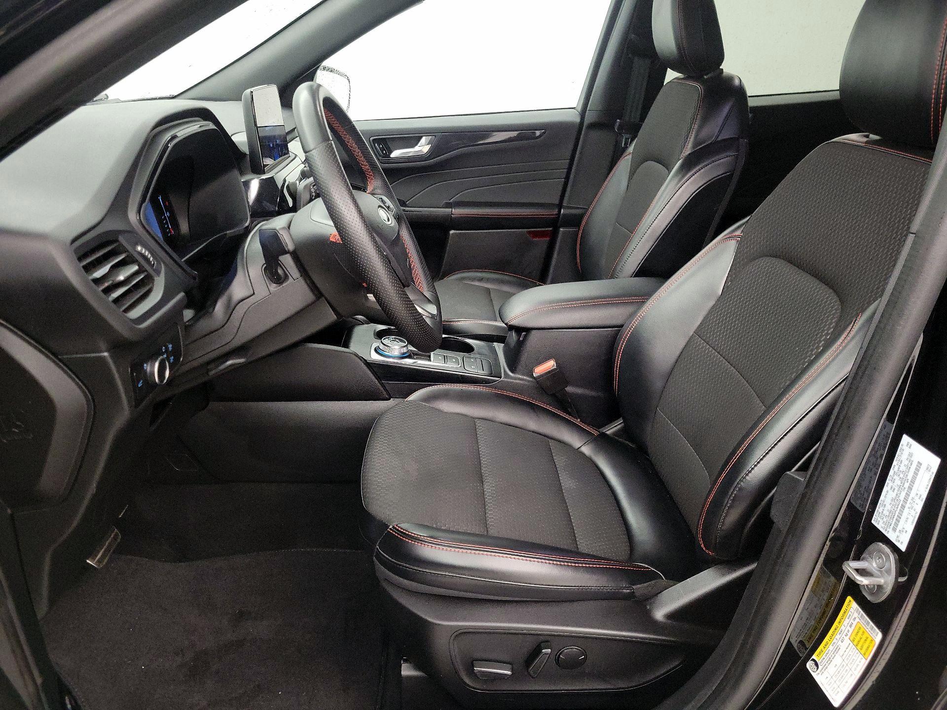 Thumbnail: 2023 Ford Escape - 11