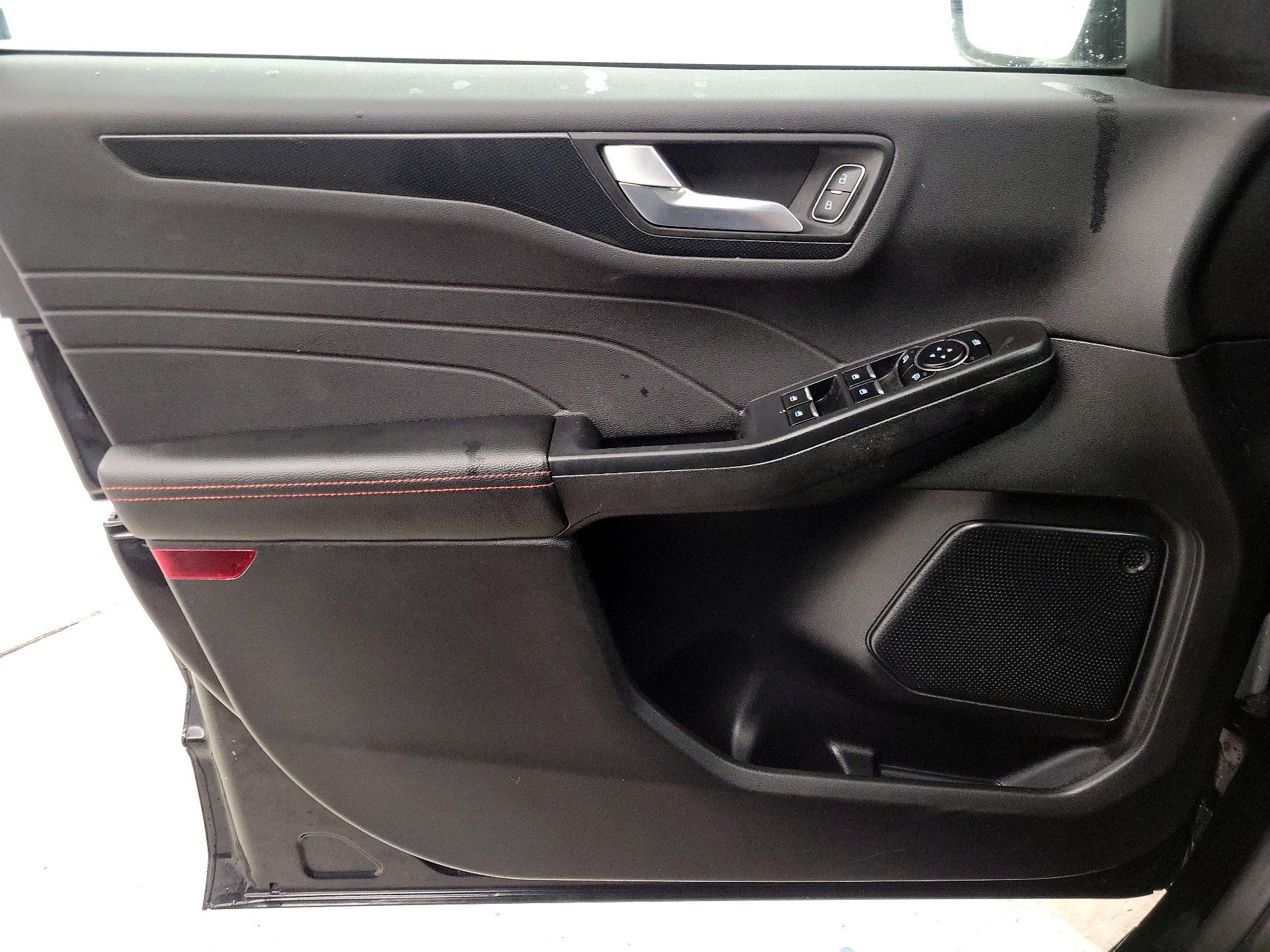 Thumbnail: 2023 Ford Escape - 12