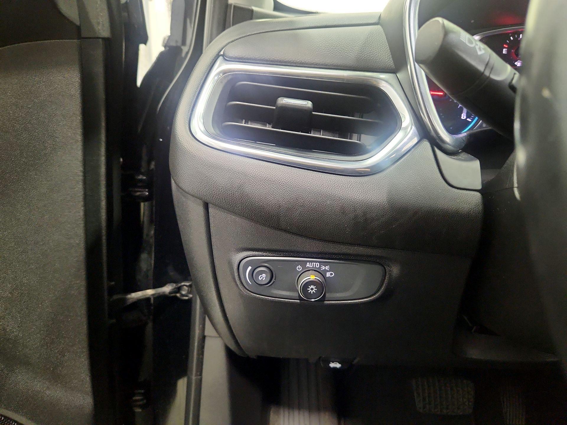 Thumbnail: 2022 Chevrolet Equinox - 13