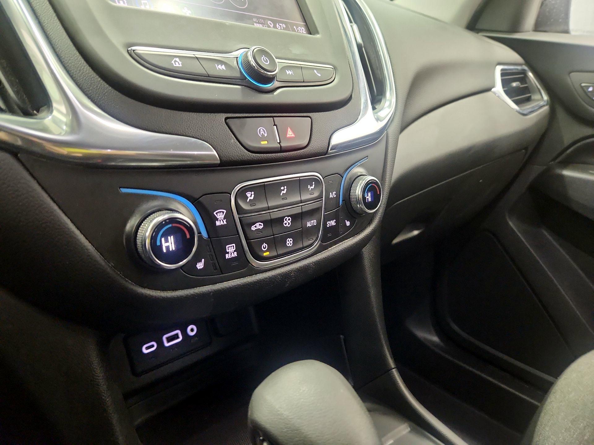 Thumbnail: 2022 Chevrolet Equinox - 17