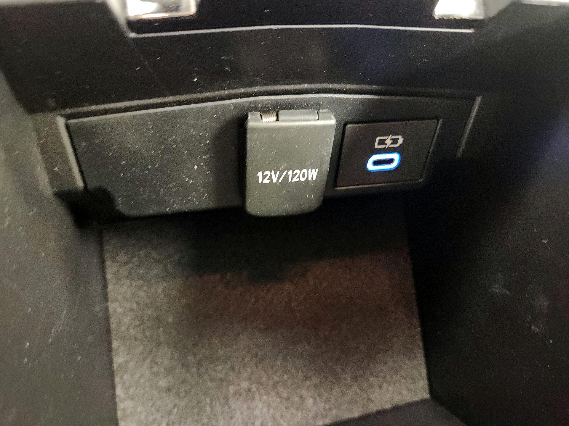 Thumbnail: 2022 Toyota Corolla - 18