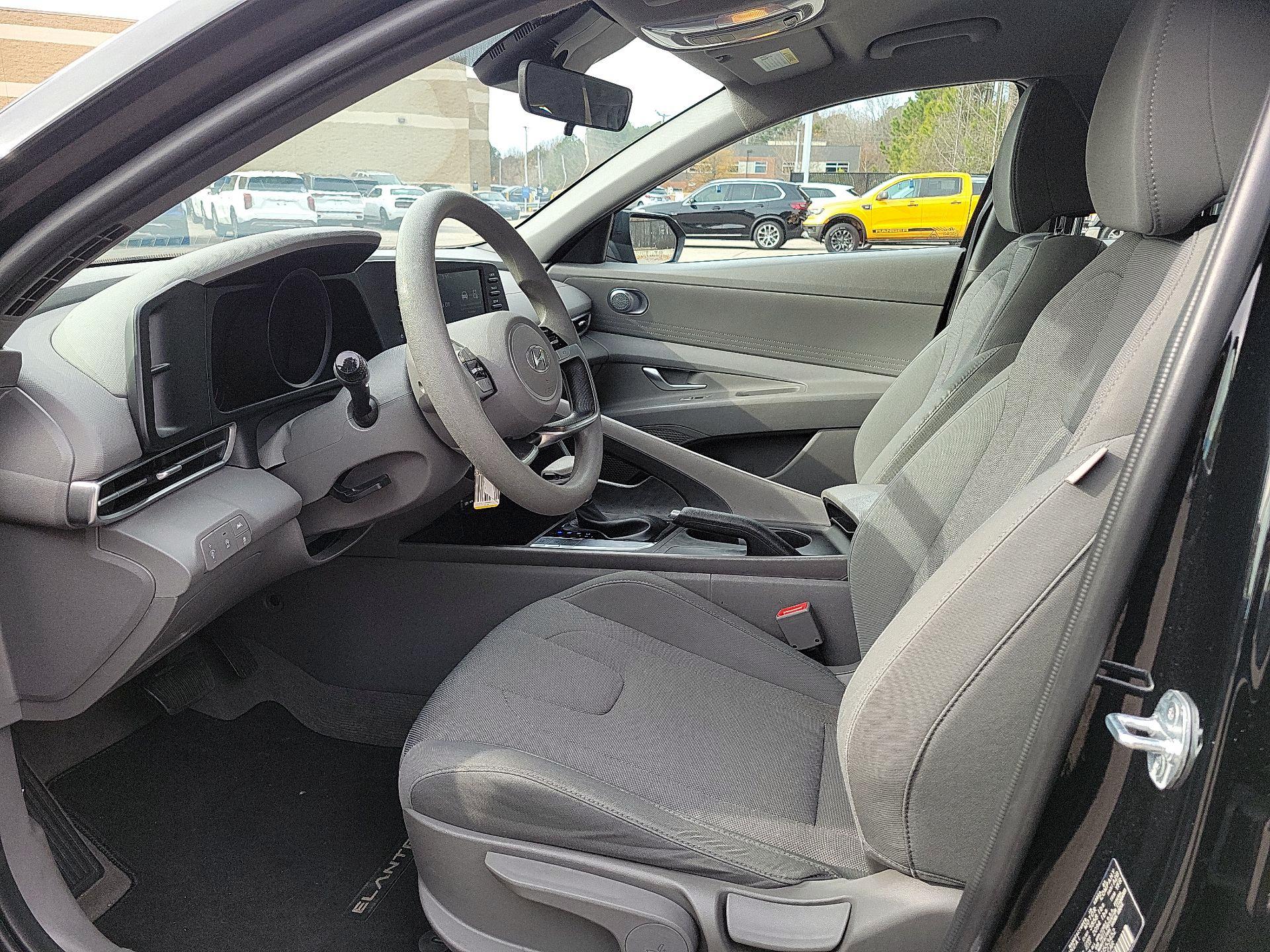 Thumbnail: 2023 Hyundai Elantra - 9