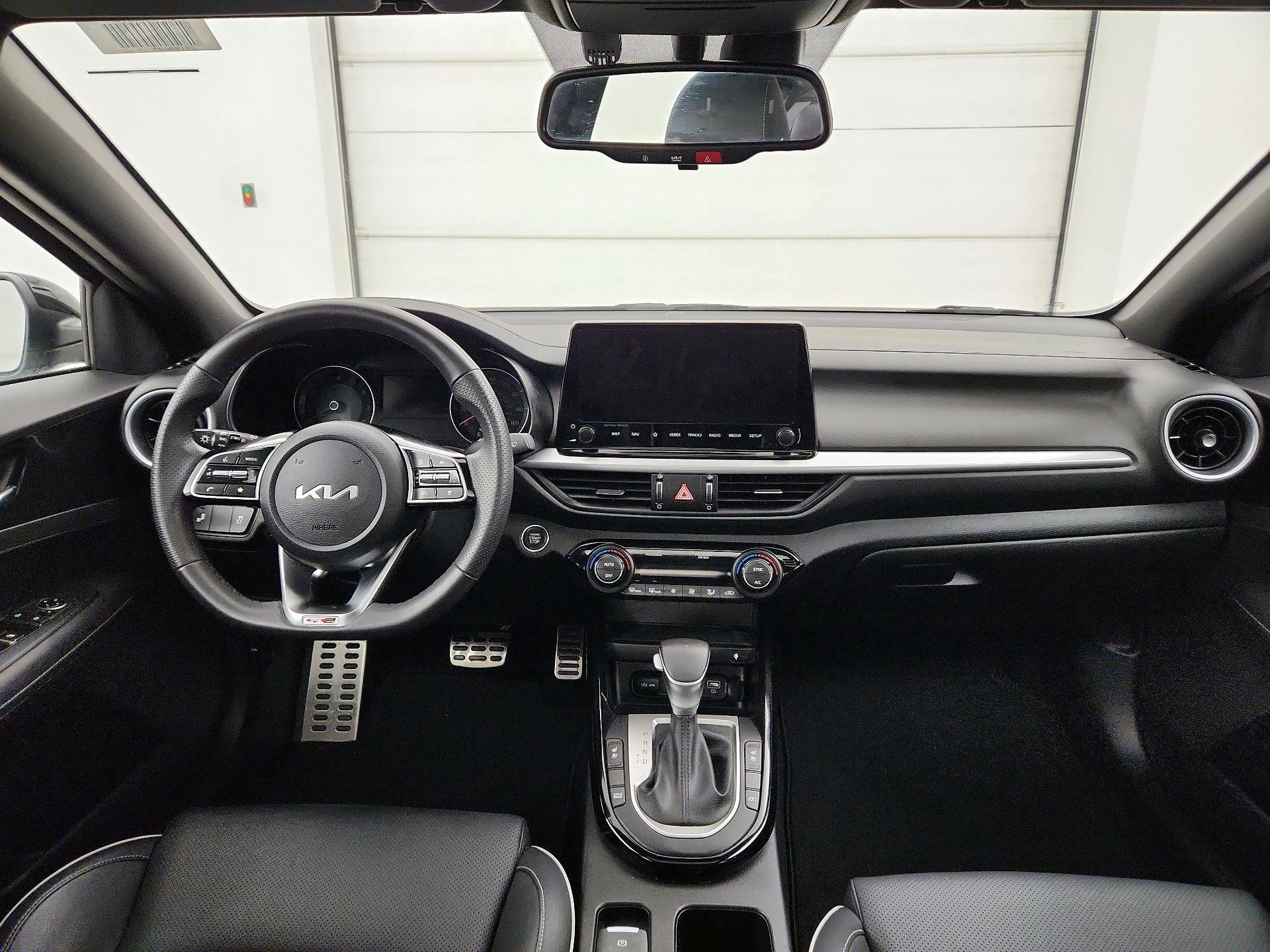 Thumbnail: 2023 Kia Forte - 9