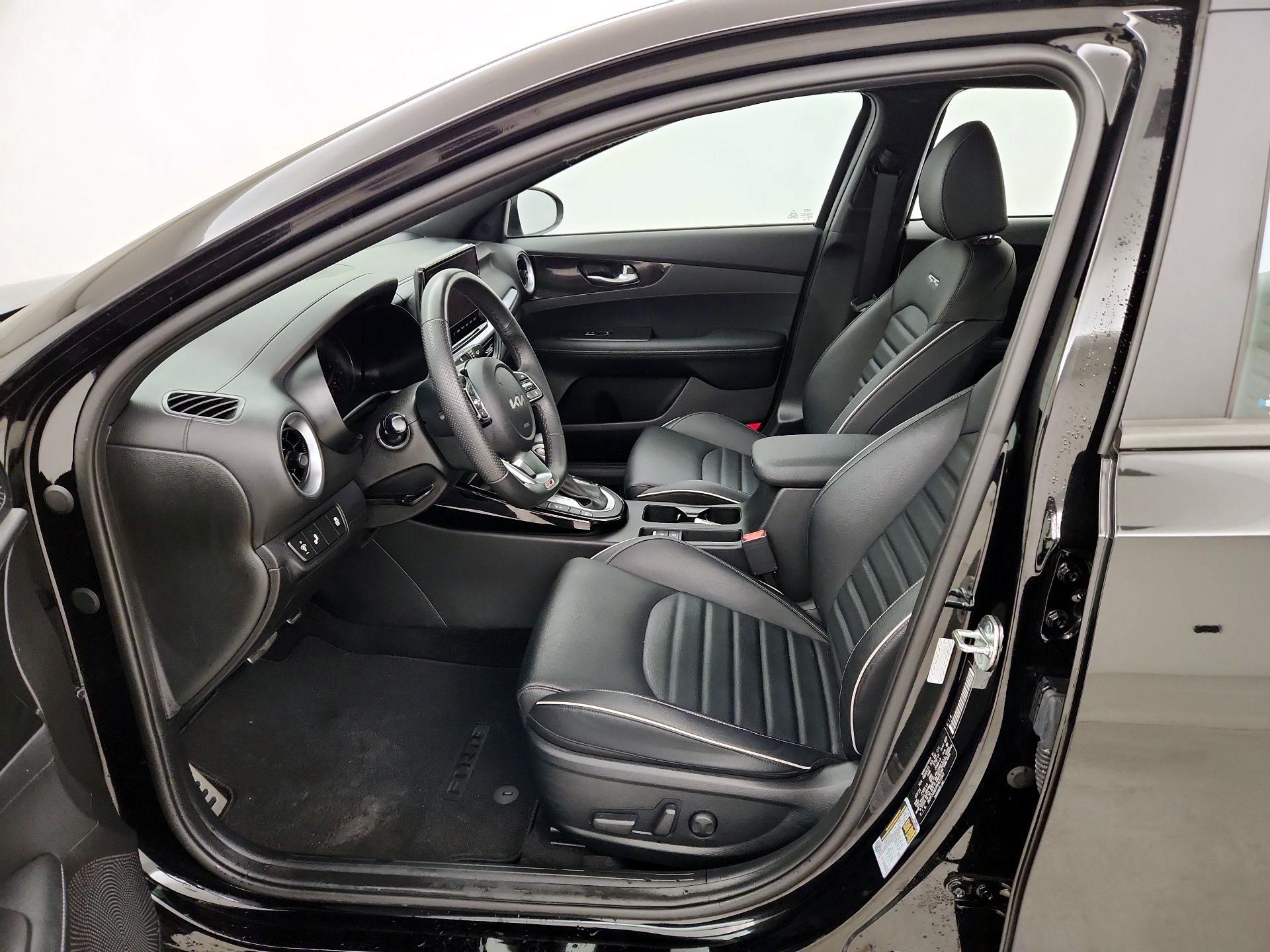 Thumbnail: 2023 Kia Forte - 11