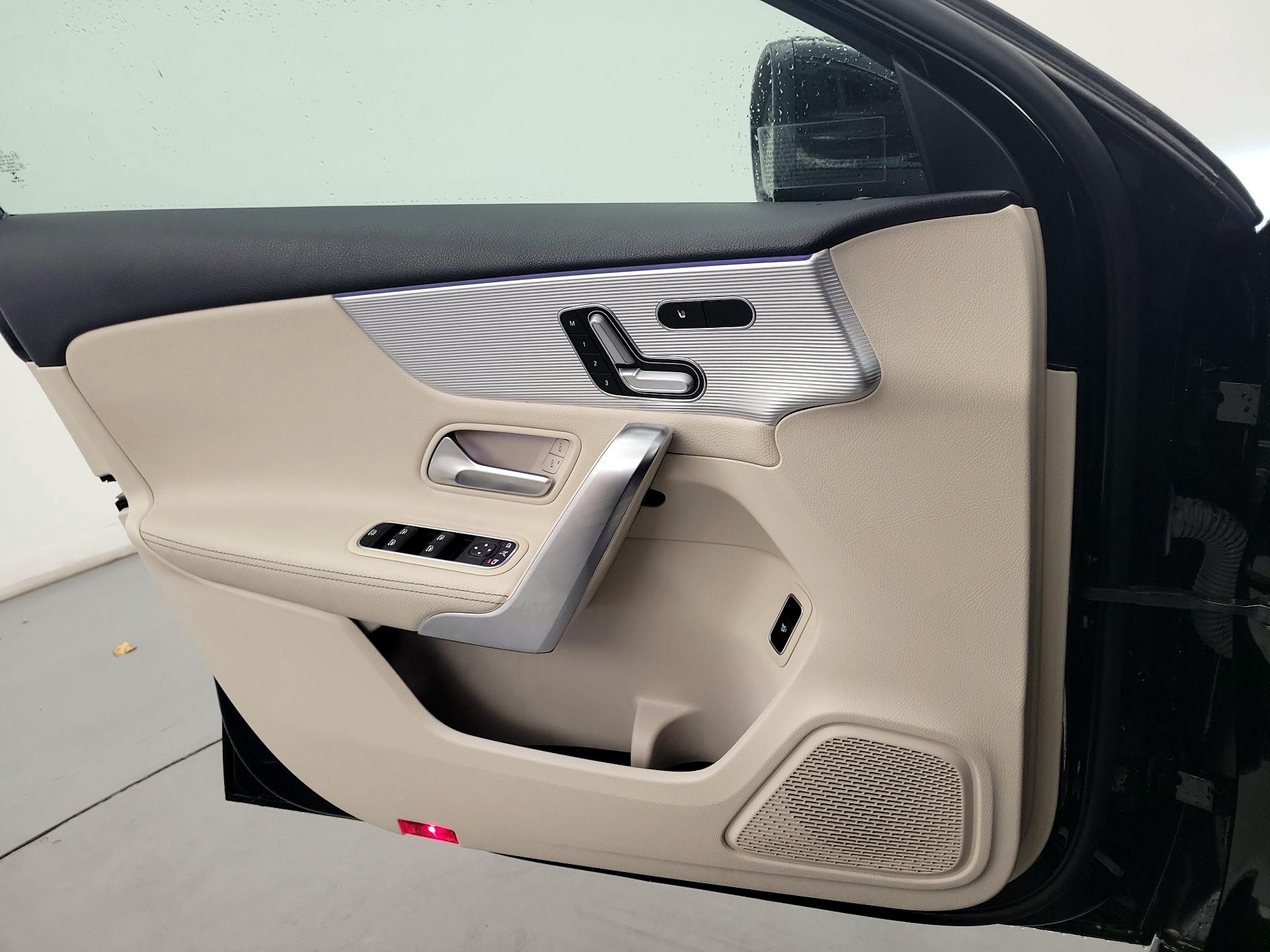 Thumbnail: 2021 Mercedes-Benz A-Class - 10