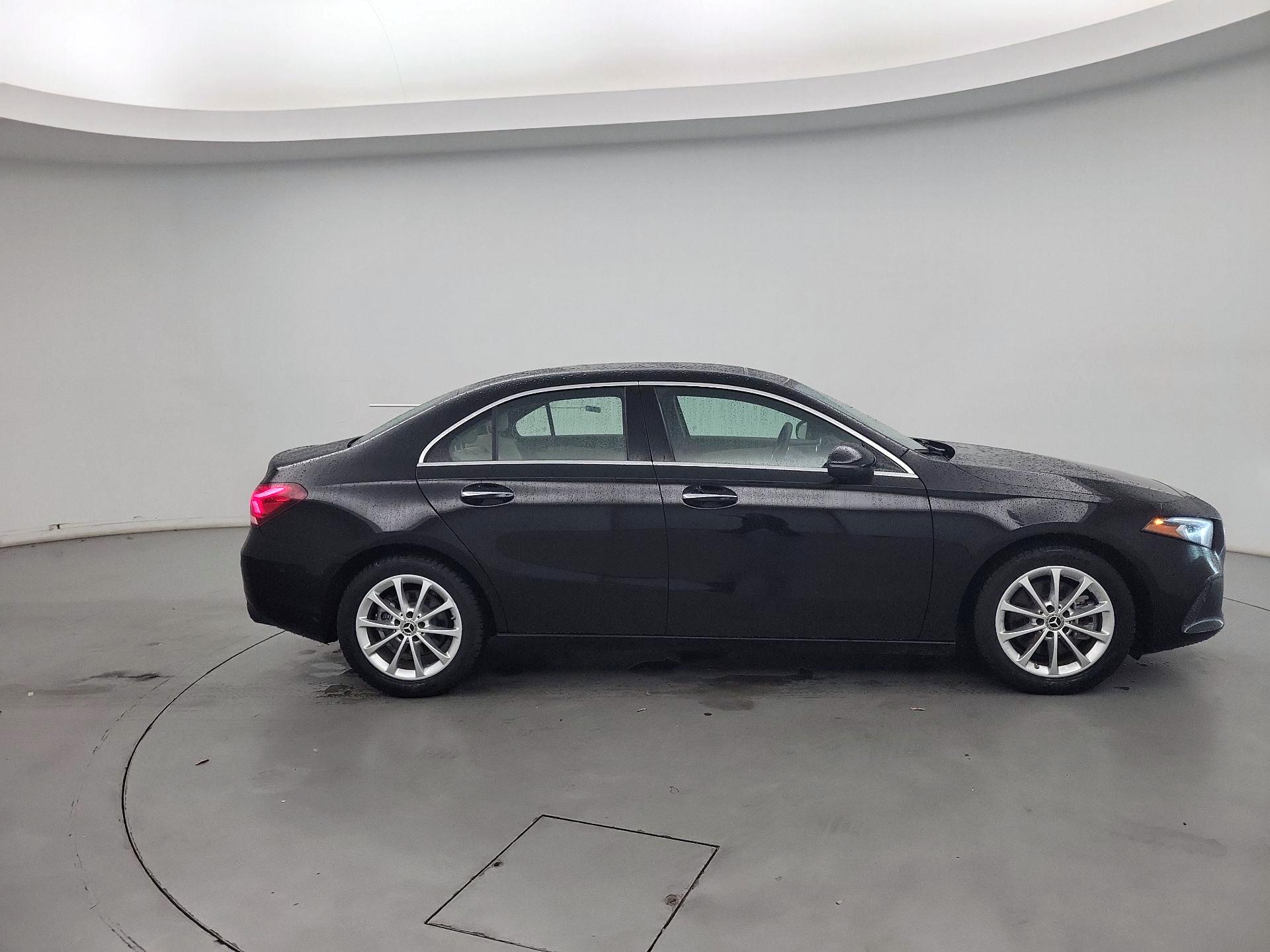 Thumbnail: 2021 Mercedes-Benz A-Class - 4