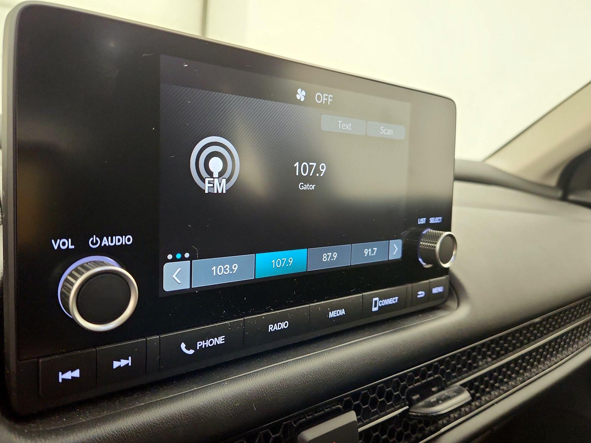 Thumbnail: 2023 Honda HR-V - 15