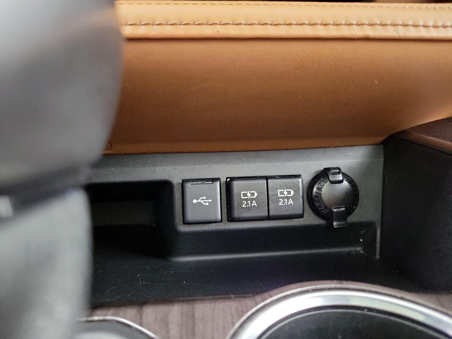 Thumbnail: 2021 Toyota Highlander - 17