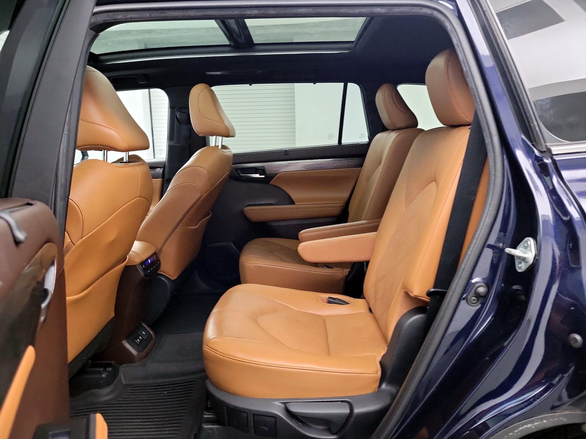 Thumbnail: 2021 Toyota Highlander - 19