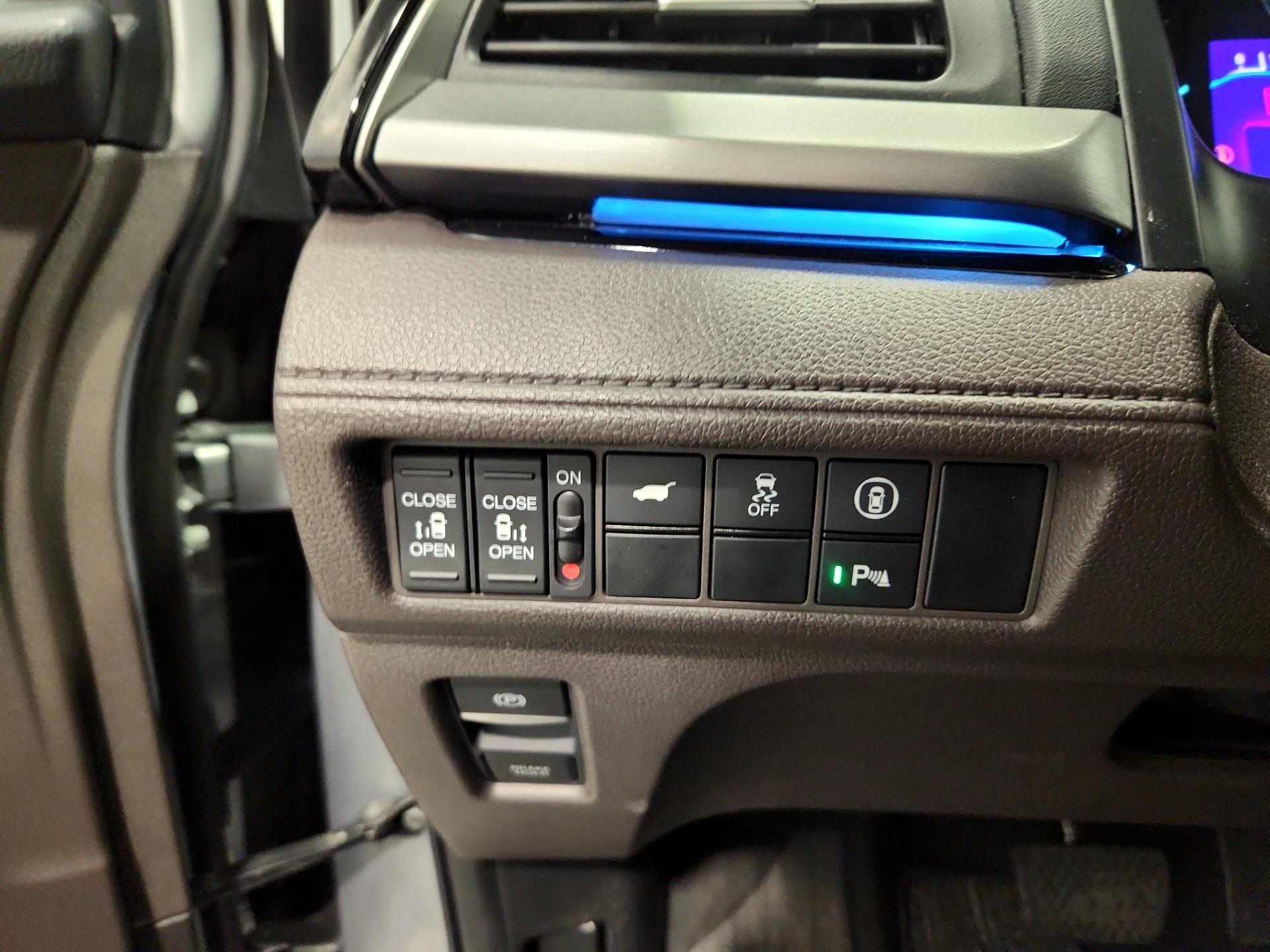 Thumbnail: 2023 Honda Odyssey - 13