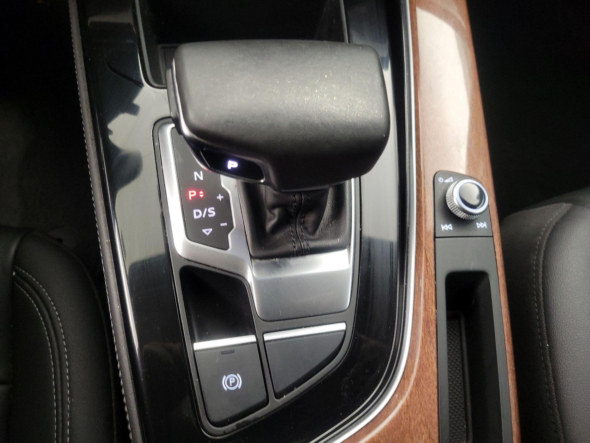 Thumbnail: 2022 Audi A5 - 17