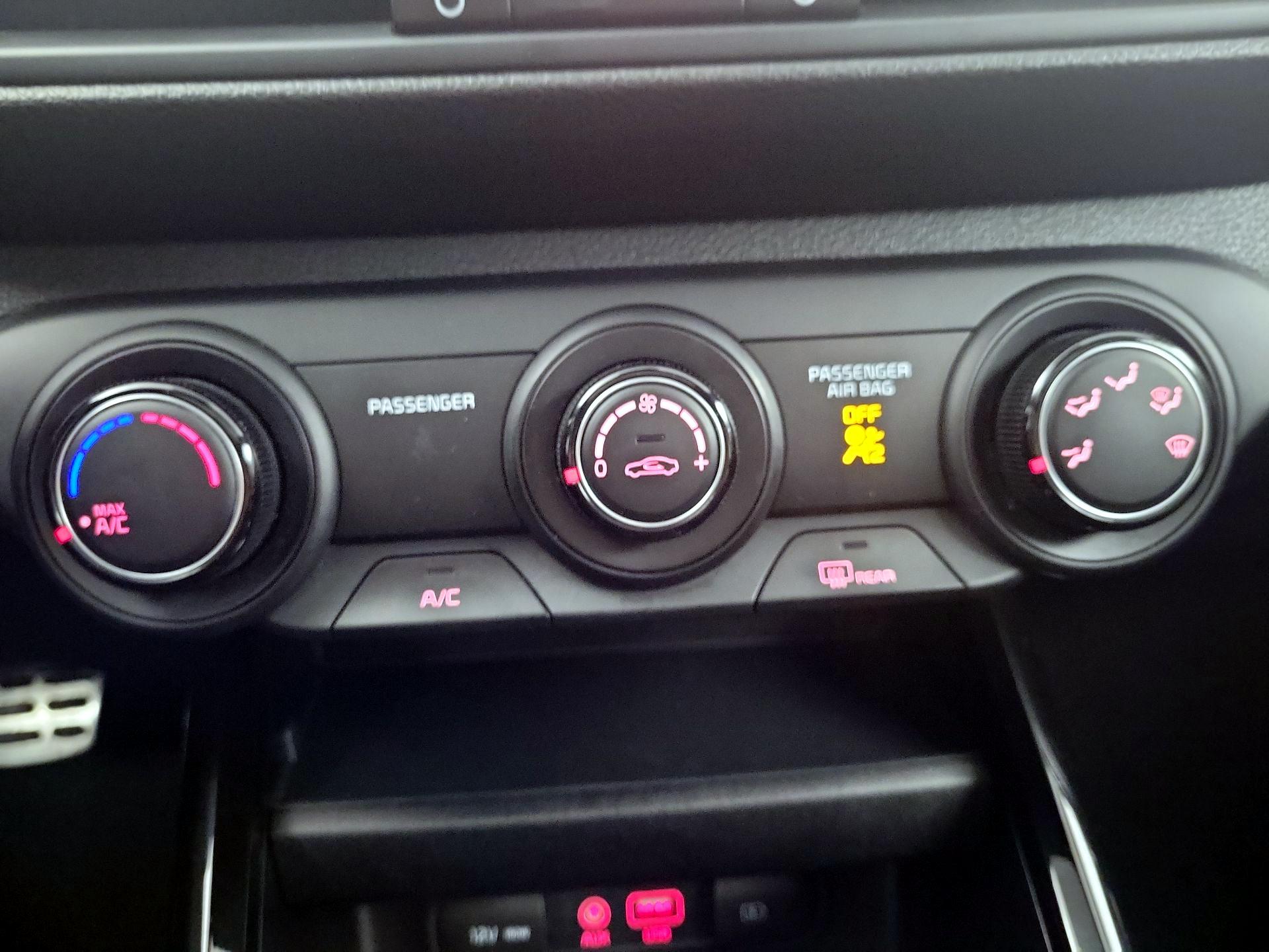 Thumbnail: 2021 Kia Forte - 14