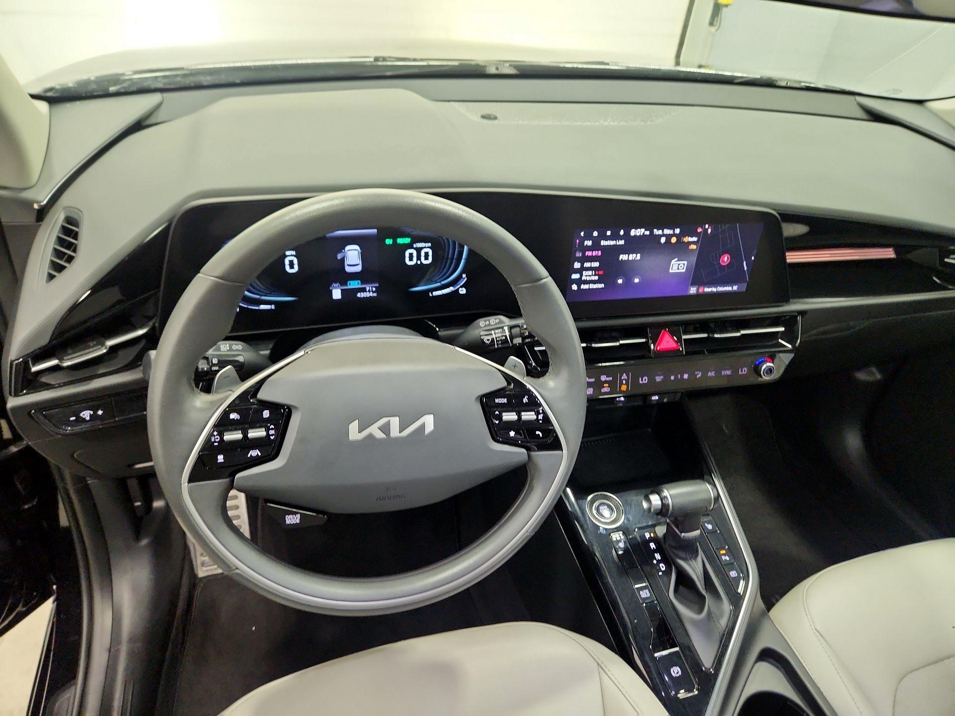 Thumbnail: 2023 Kia Niro - 9