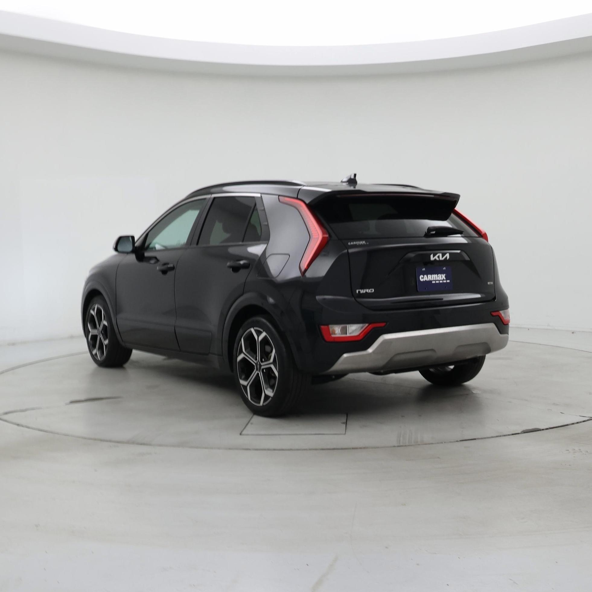 Thumbnail: 2023 Kia Niro - 2