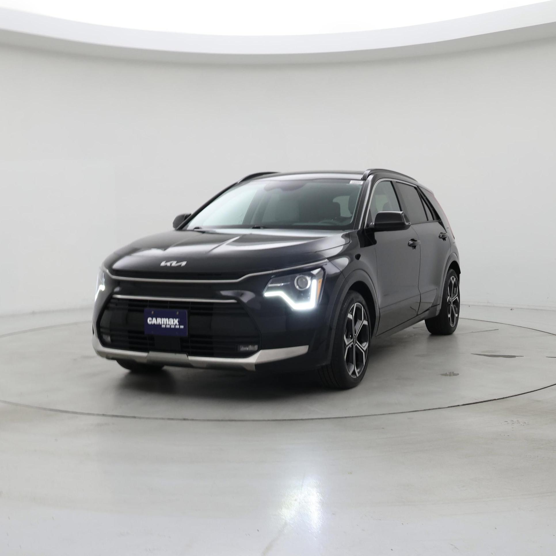 Thumbnail: 2023 Kia Niro - 4