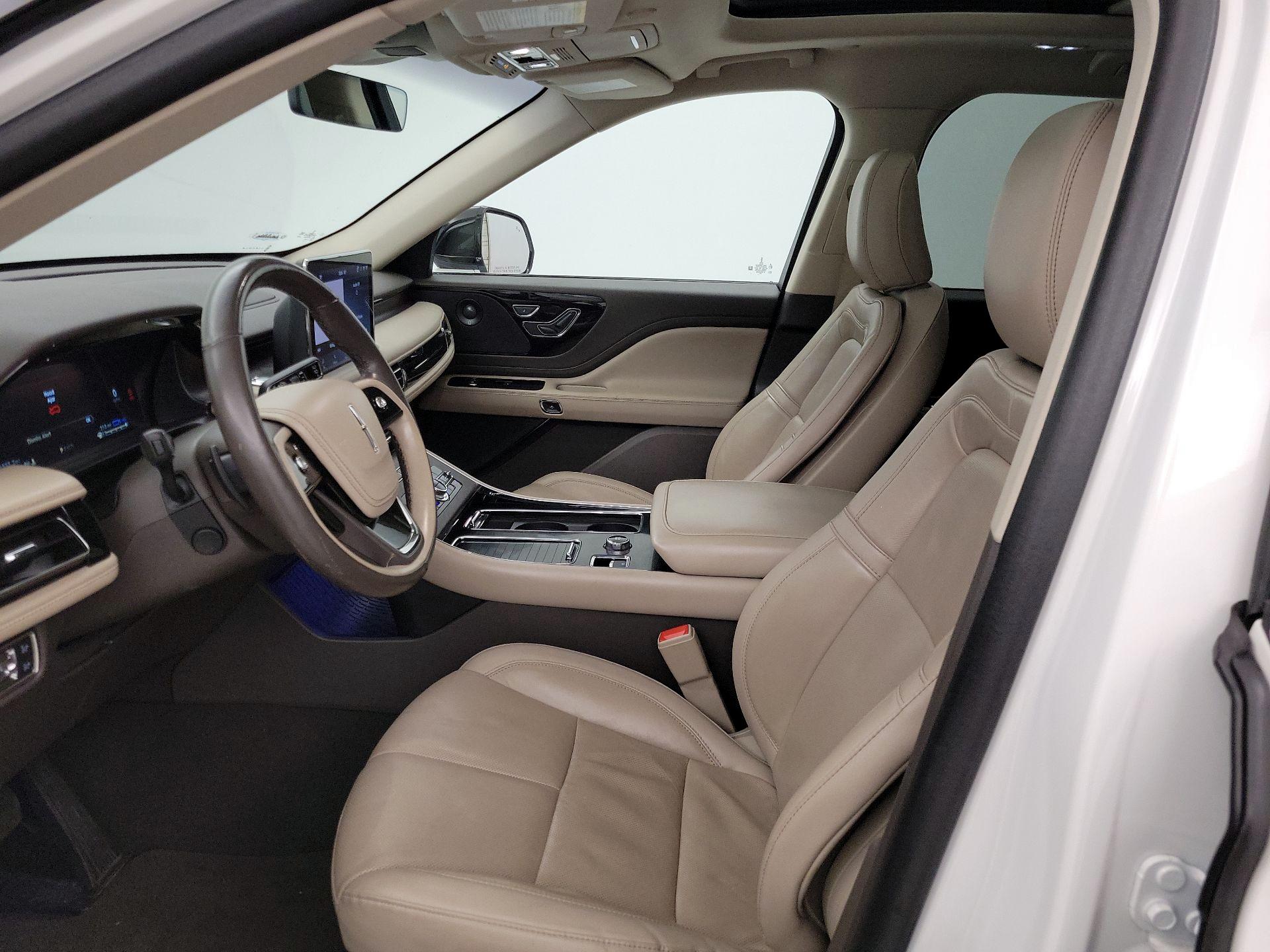 Thumbnail: 2022 Lincoln Aviator - 11