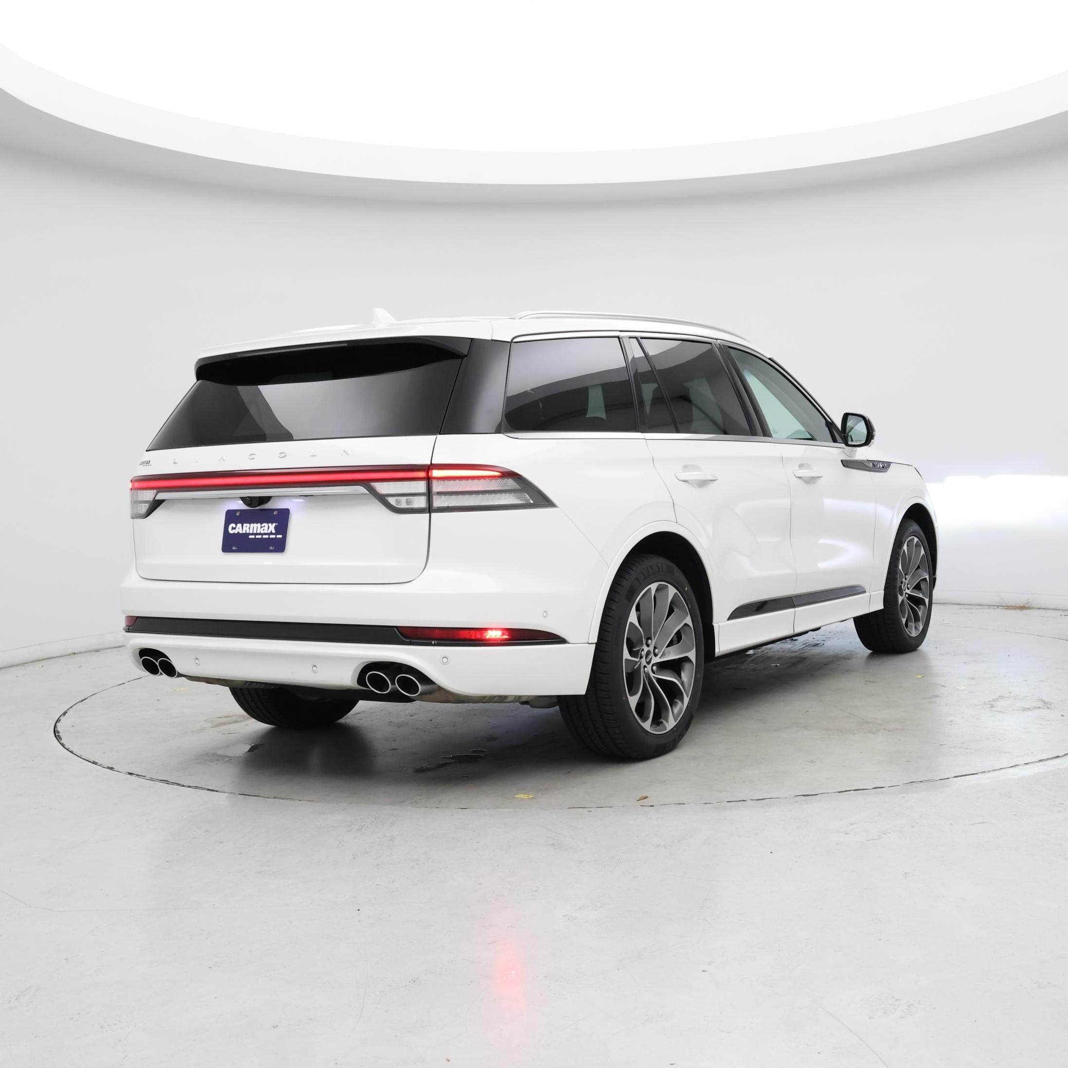 Thumbnail: 2022 Lincoln Aviator - 8