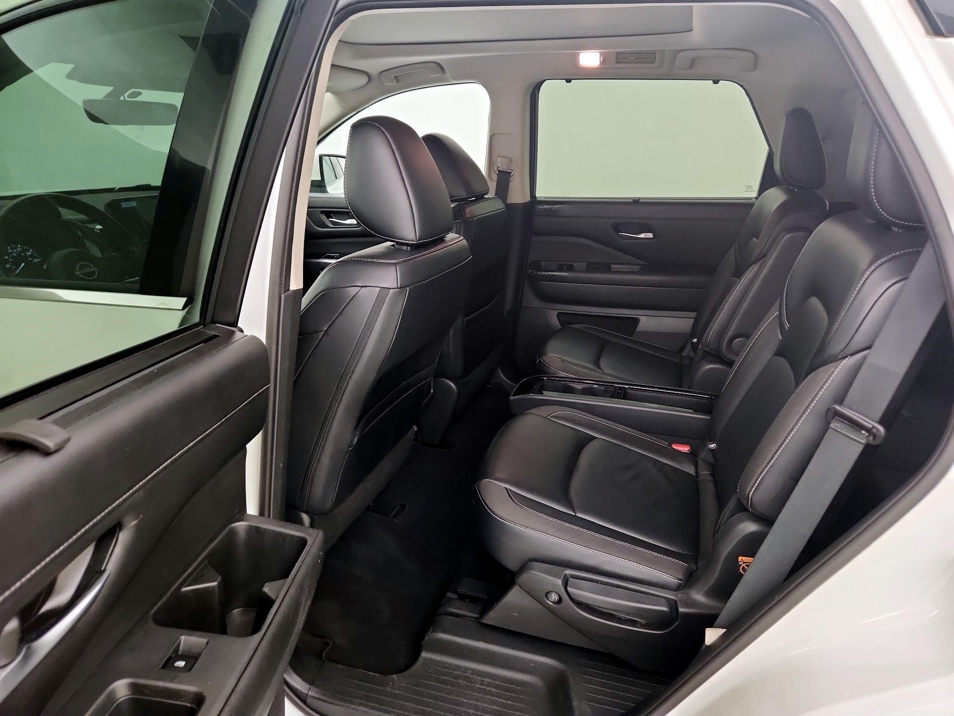 Thumbnail: 2023 Nissan Pathfinder - 19