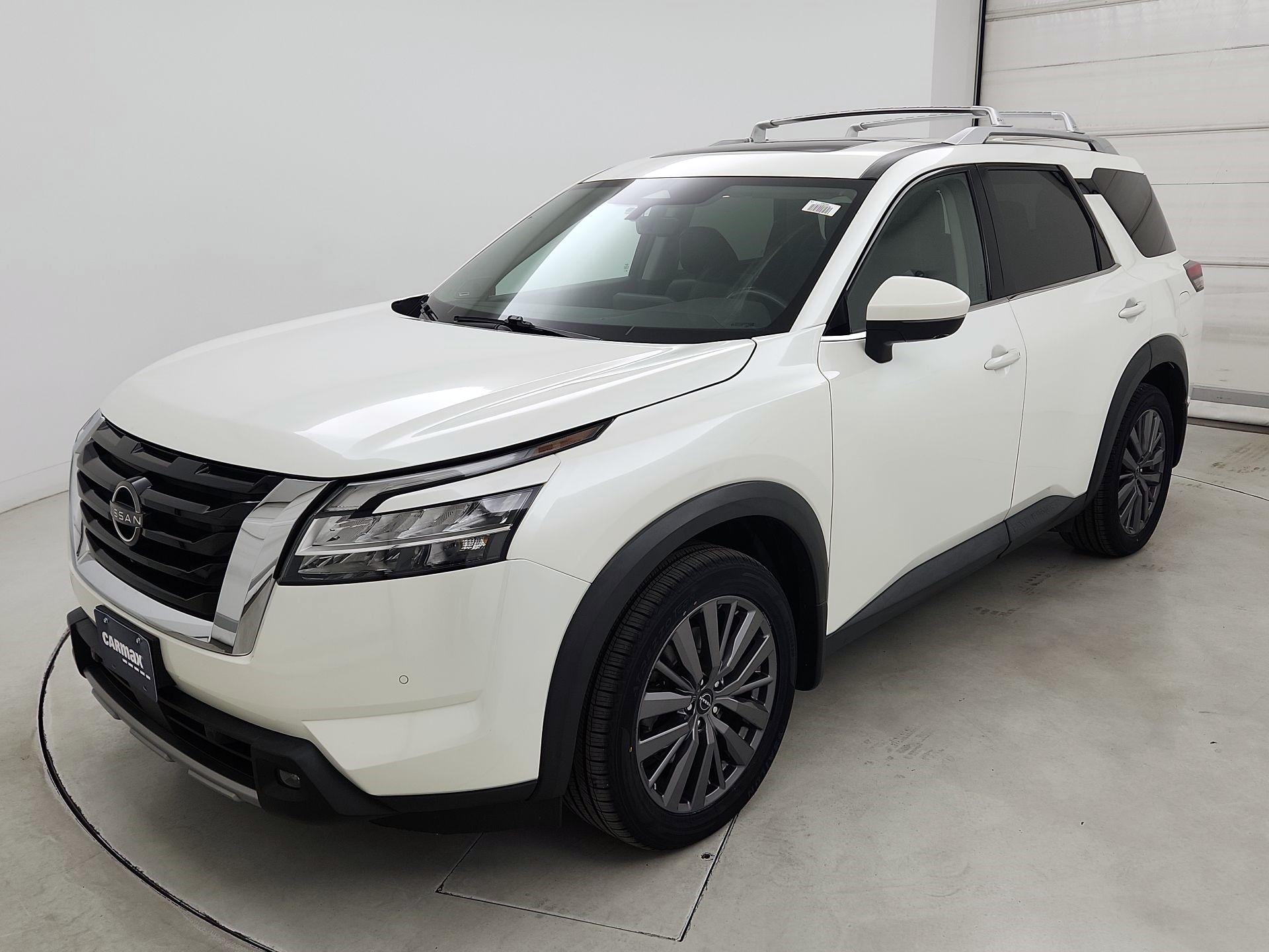 Thumbnail: 2023 Nissan Pathfinder - 3