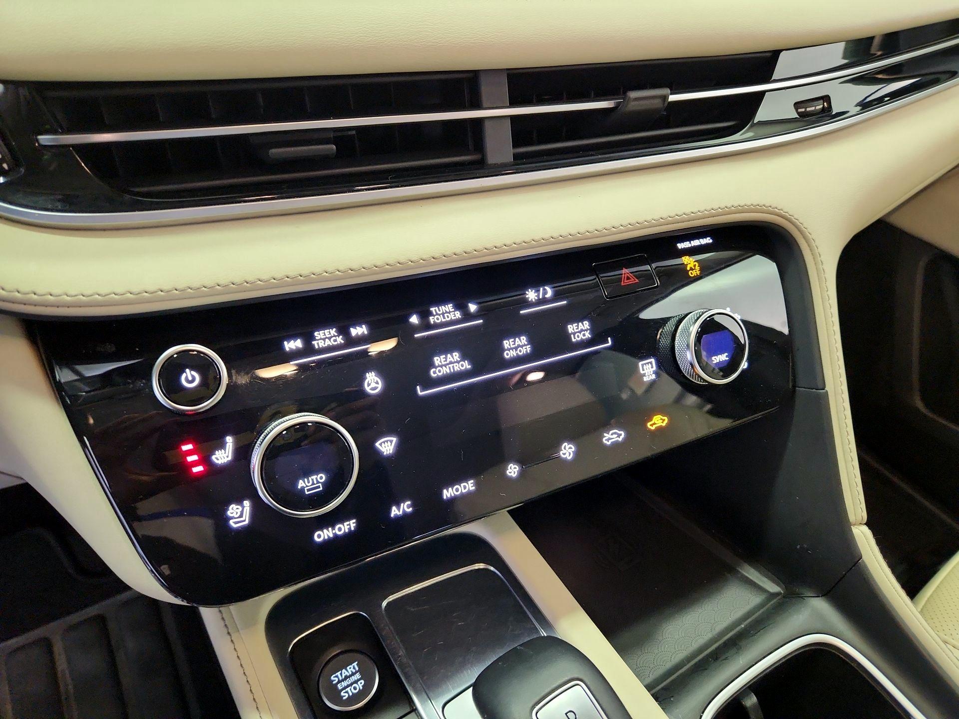 Thumbnail: 2023 INFINITI QX60 - 15