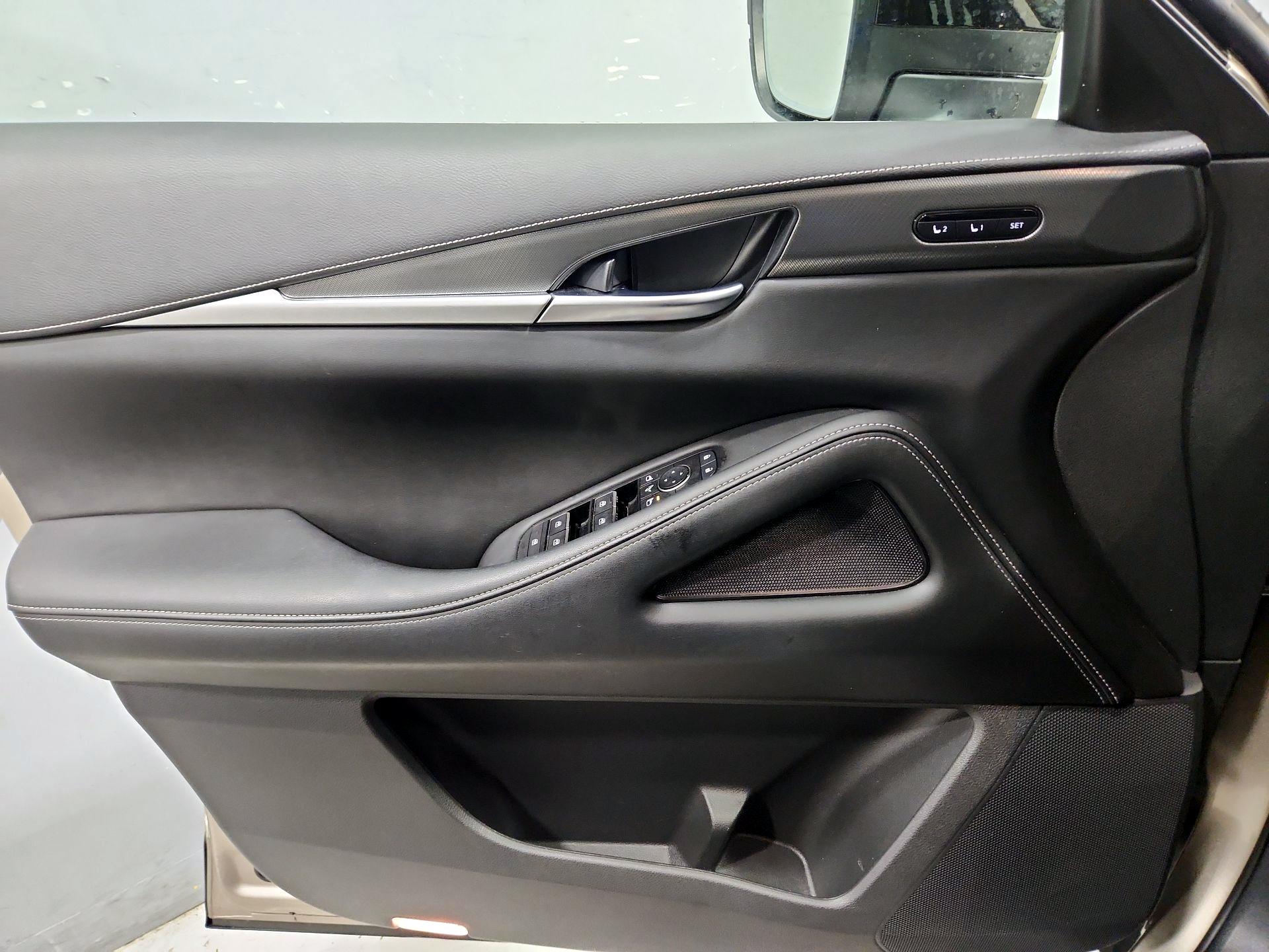 Thumbnail: 2023 INFINITI QX60 - 12