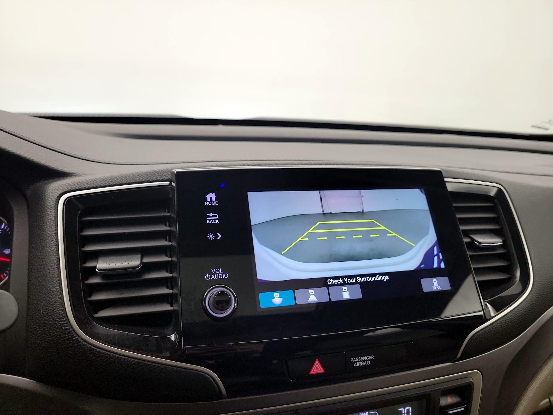 Thumbnail: 2020 Honda Pilot - 12