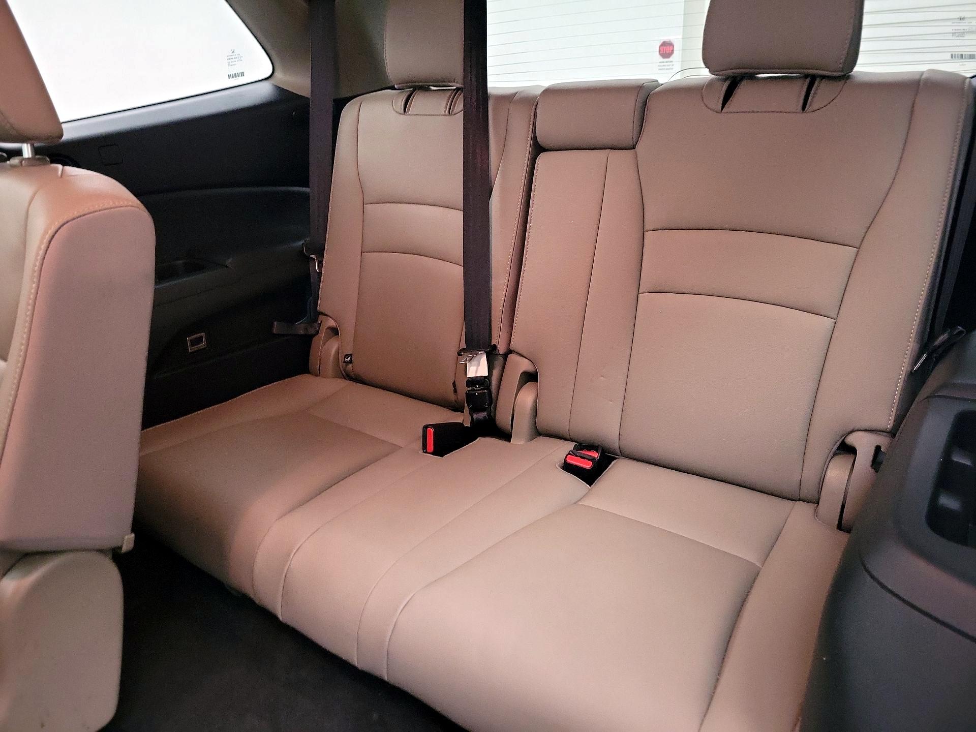 Thumbnail: 2020 Honda Pilot - 19