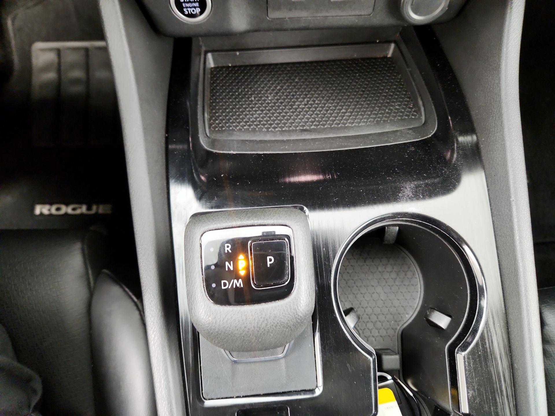 Thumbnail: 2021 Nissan Rogue - 15