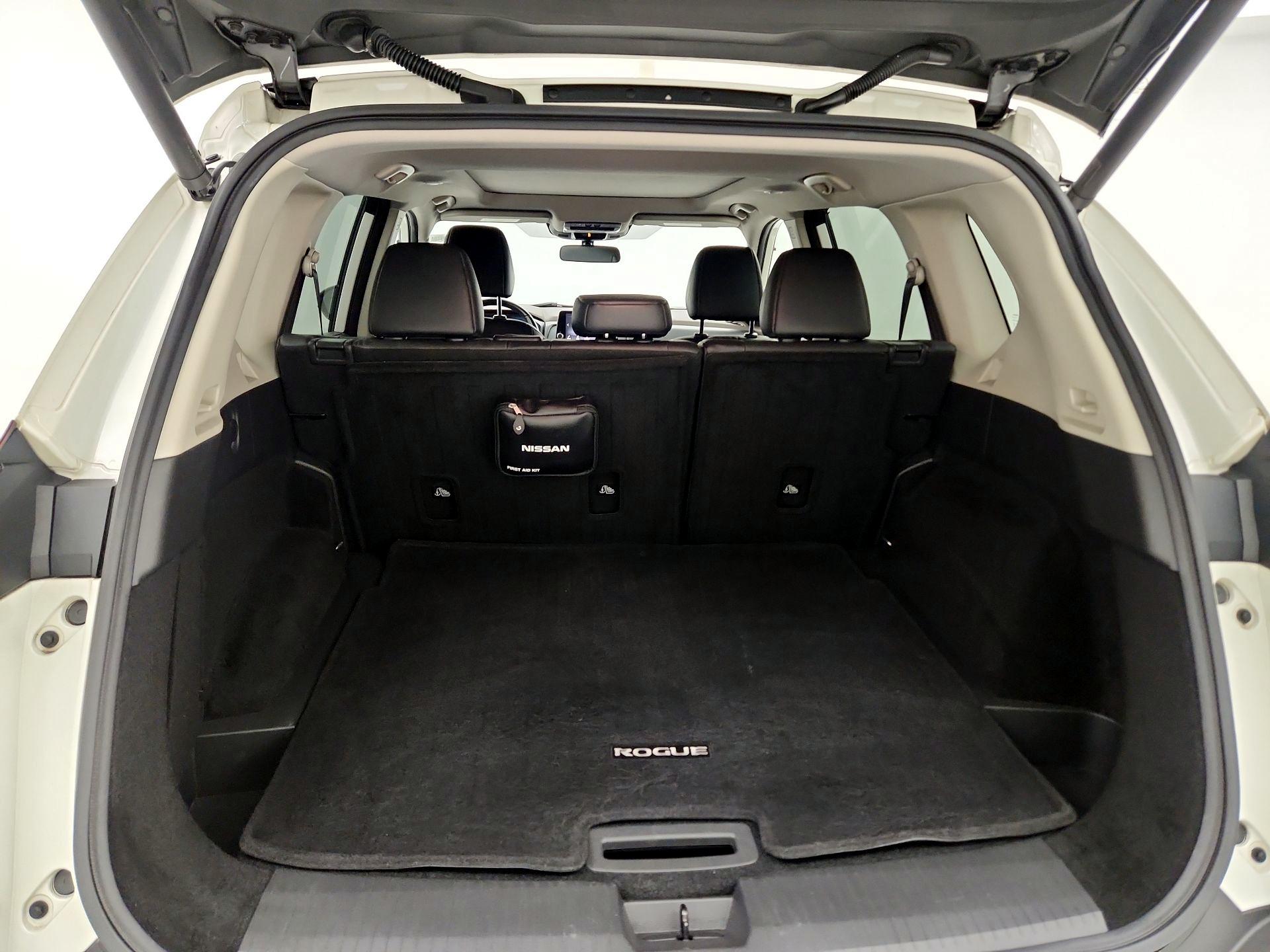 Thumbnail: 2021 Nissan Rogue - 18