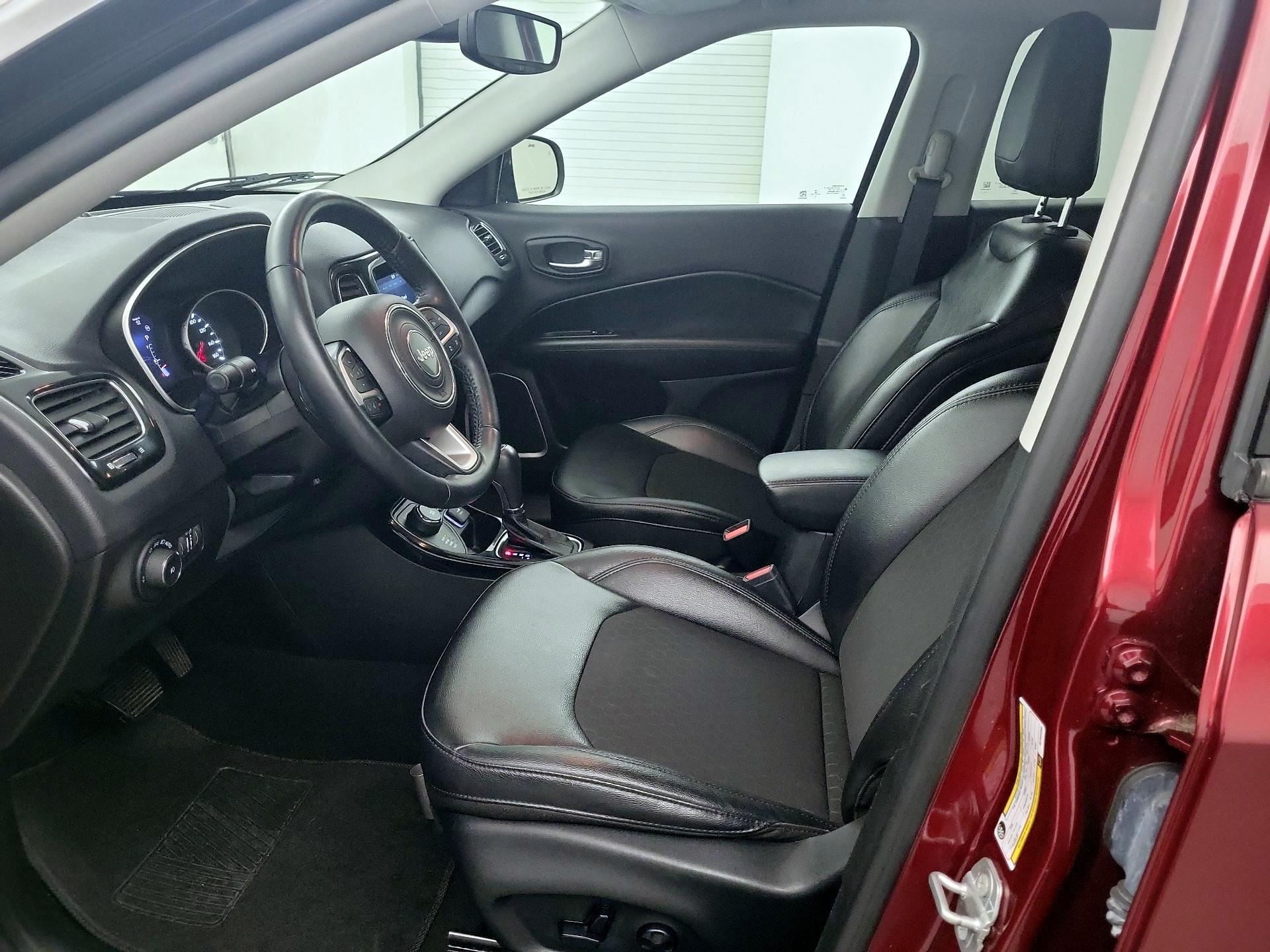 Thumbnail: 2021 Jeep Compass - 9