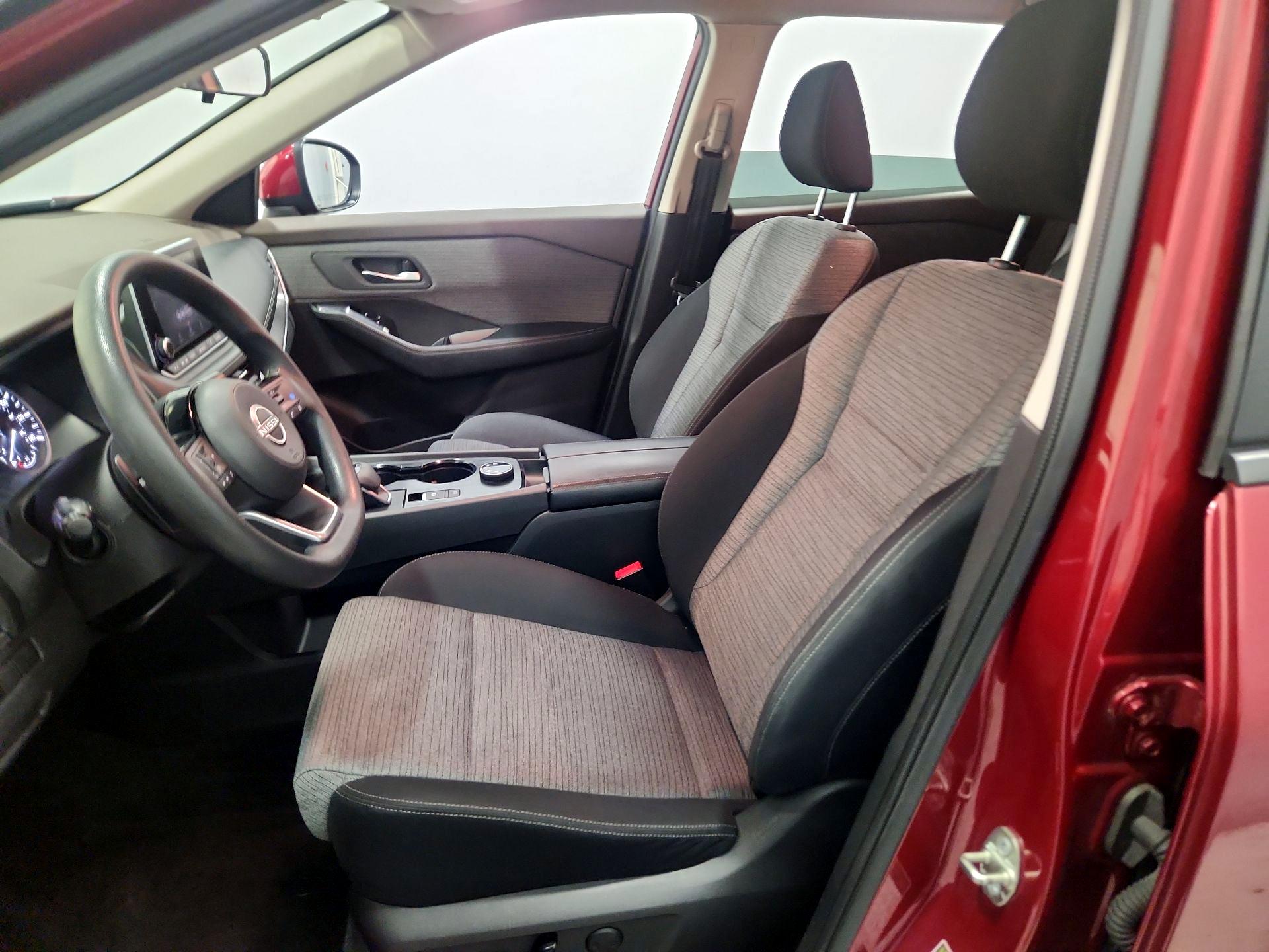 Thumbnail: 2023 Nissan Rogue - 11