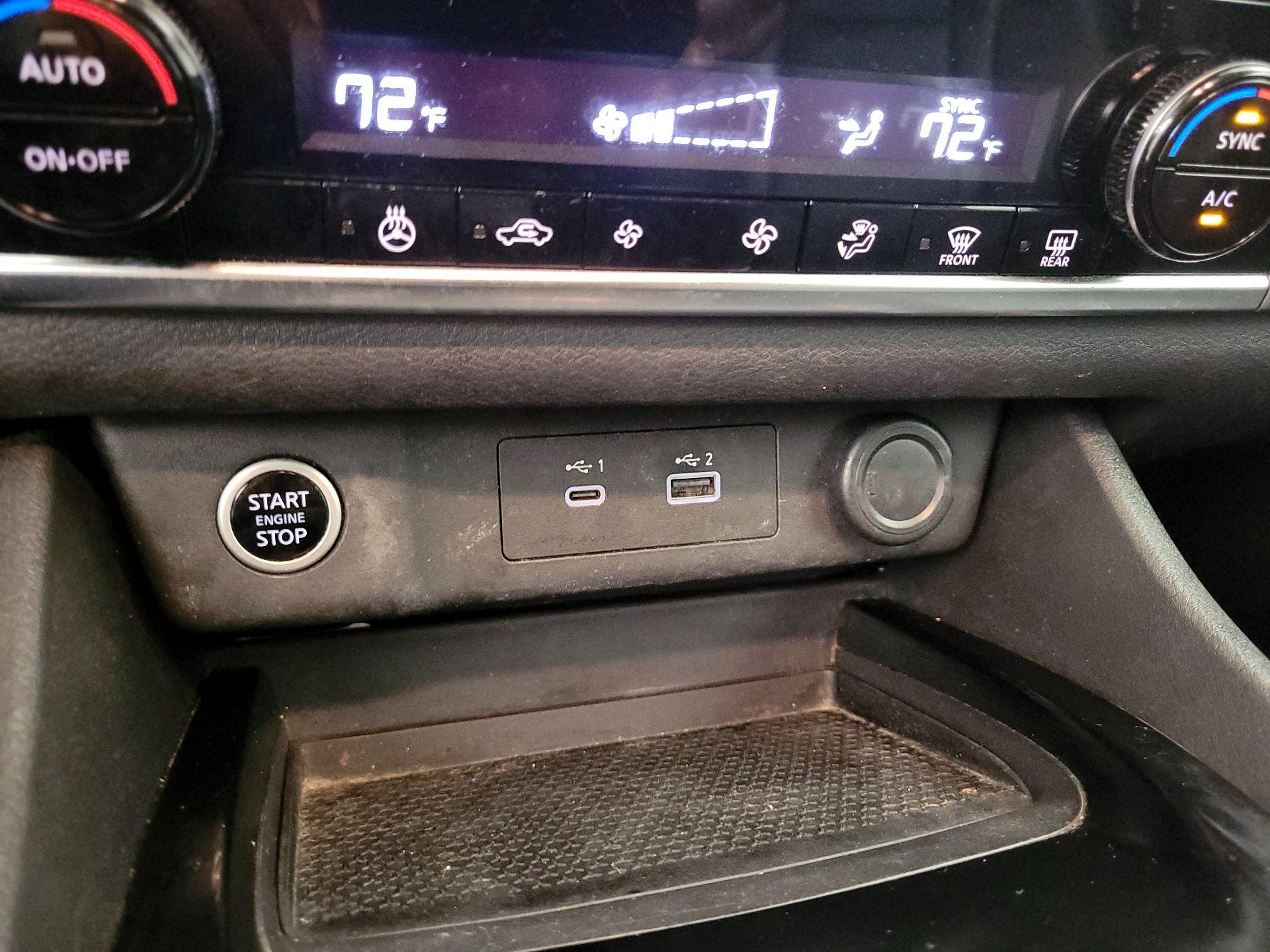 Thumbnail: 2021 Nissan Rogue - 17